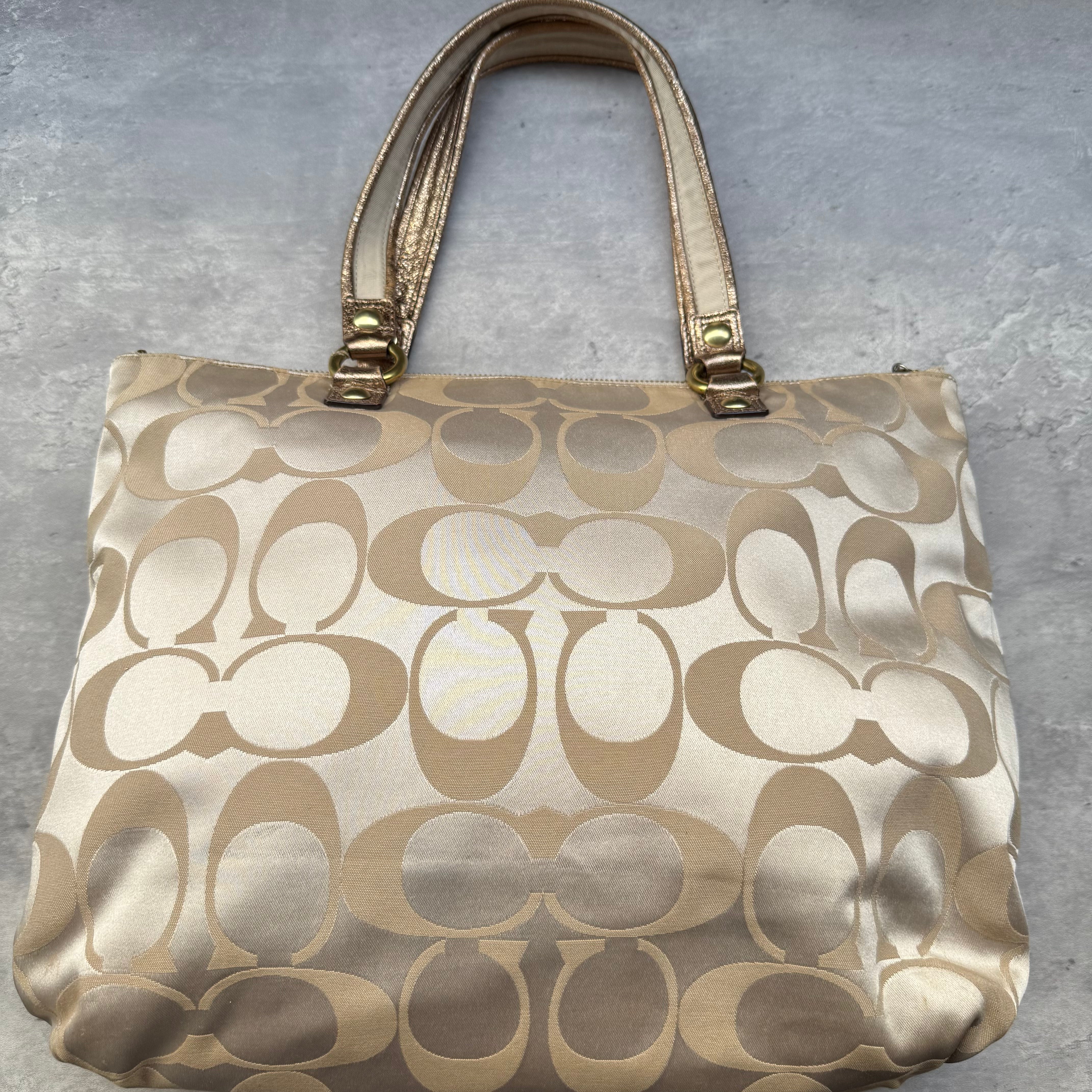 Coach Signature Daisy Poppy Tote Bag Gold/Beige