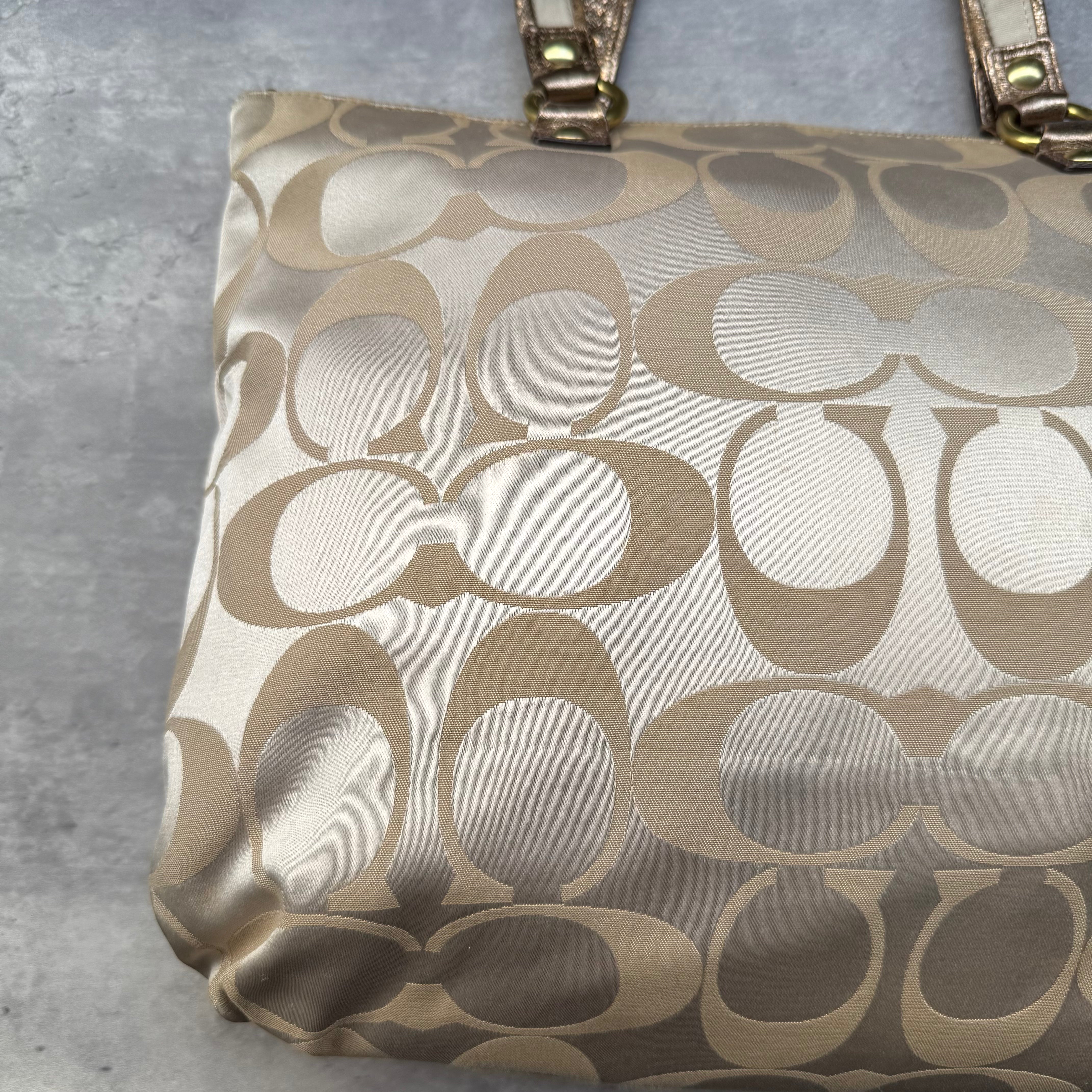 Coach Signature Daisy Poppy Tote Bag Gold/Beige