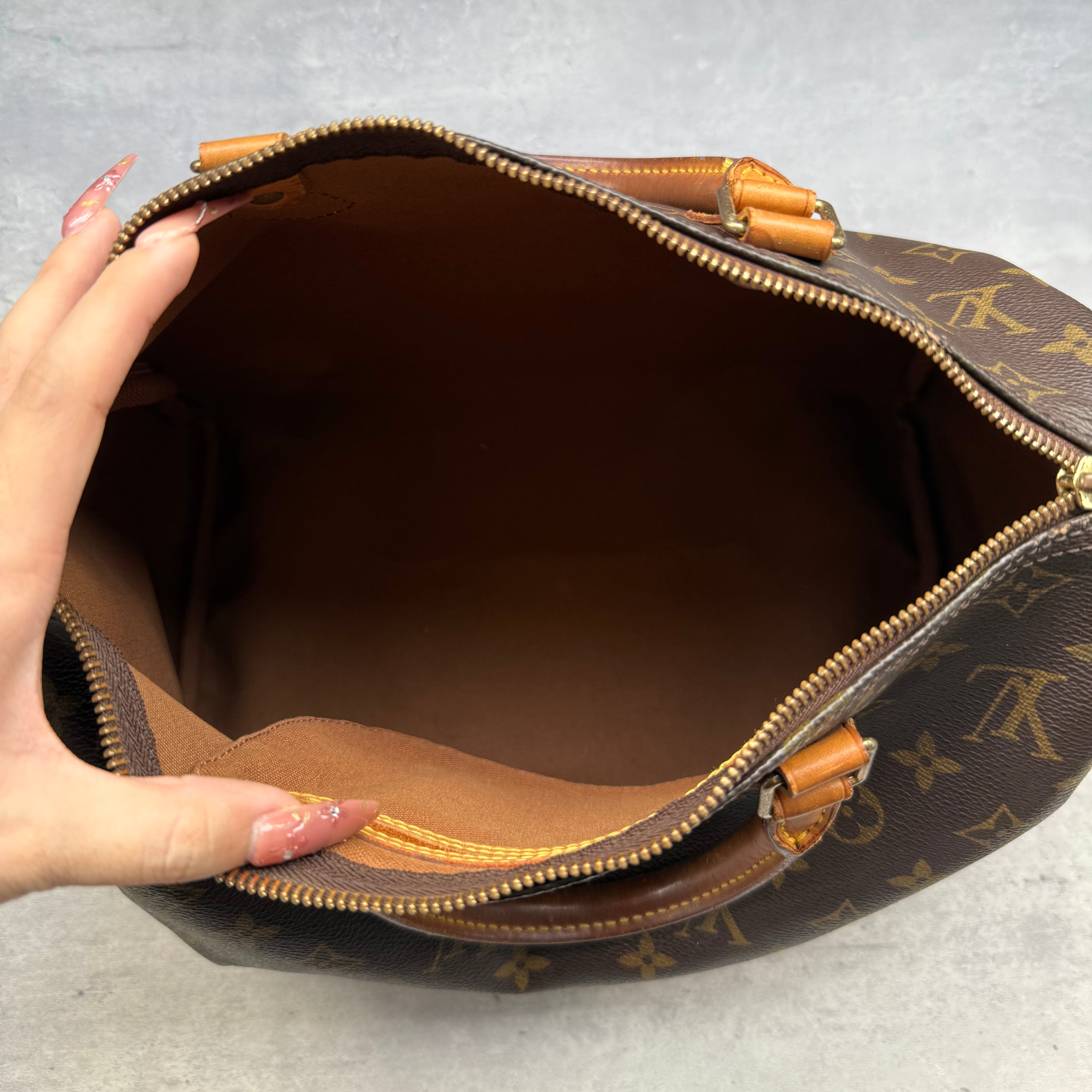Louis Vuitton Monogram Speedy 30 Handbag Brown