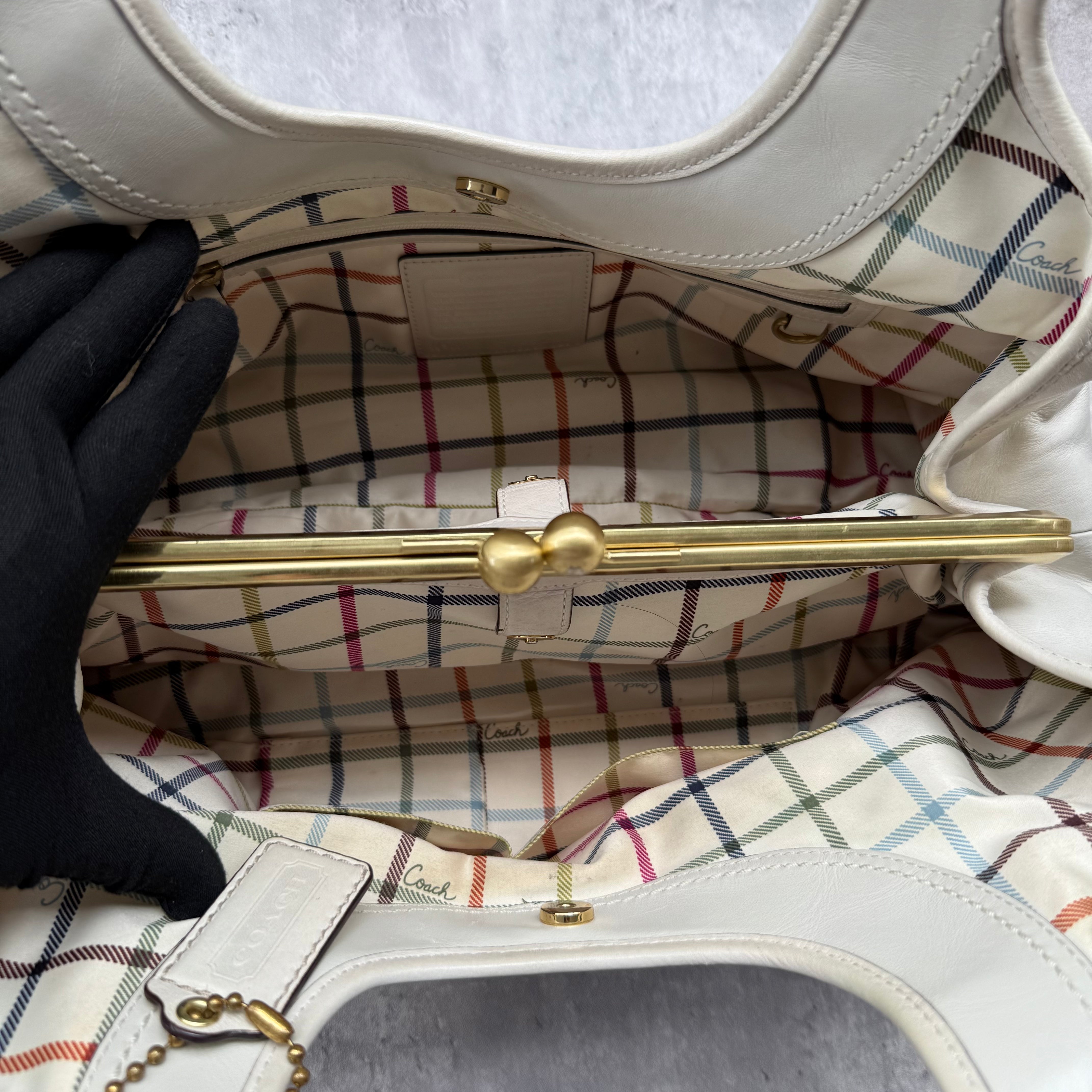 Coach Ergo Kisslock Shoulder Bag White