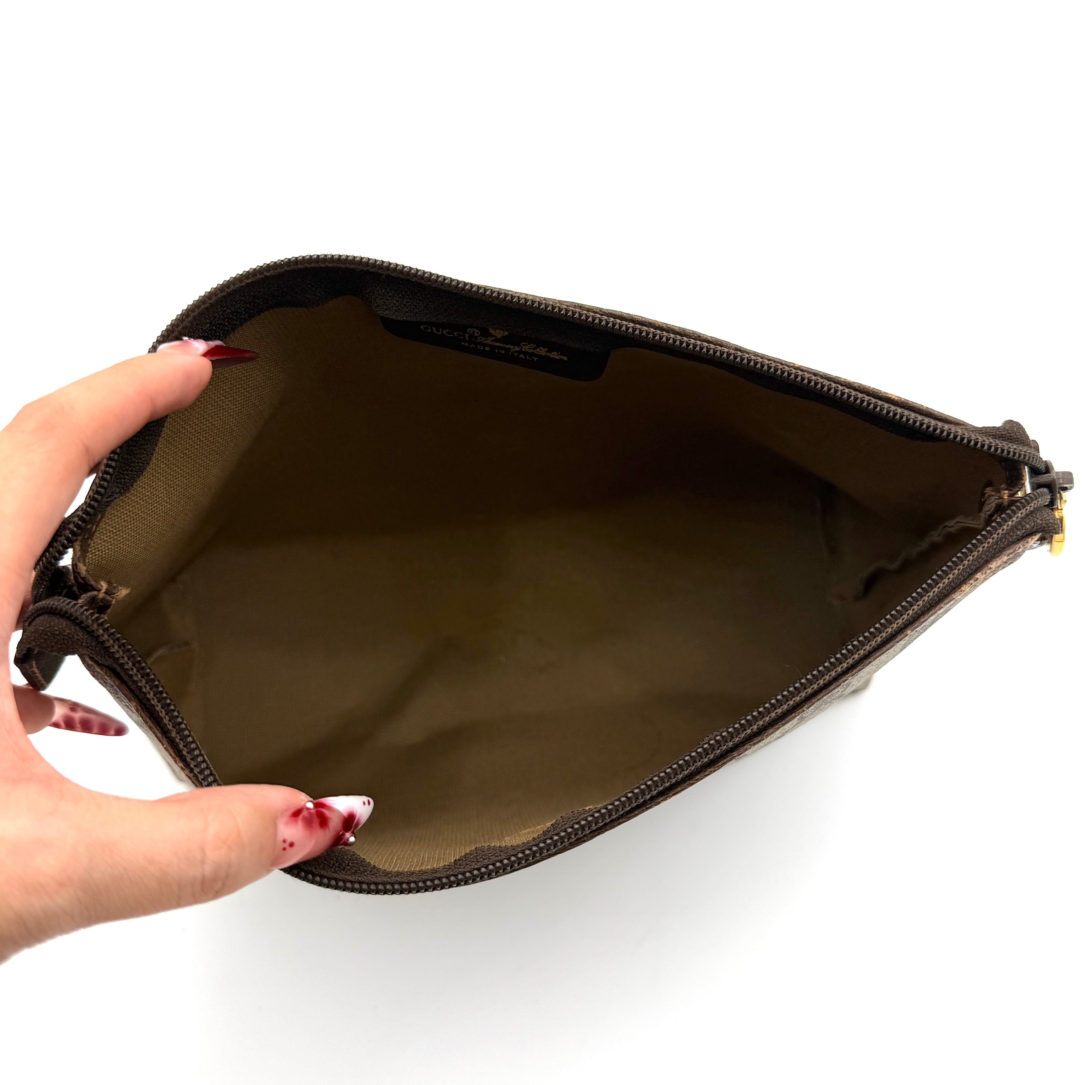 Gucci GG Monogram Supreme Clutch Bag Beige