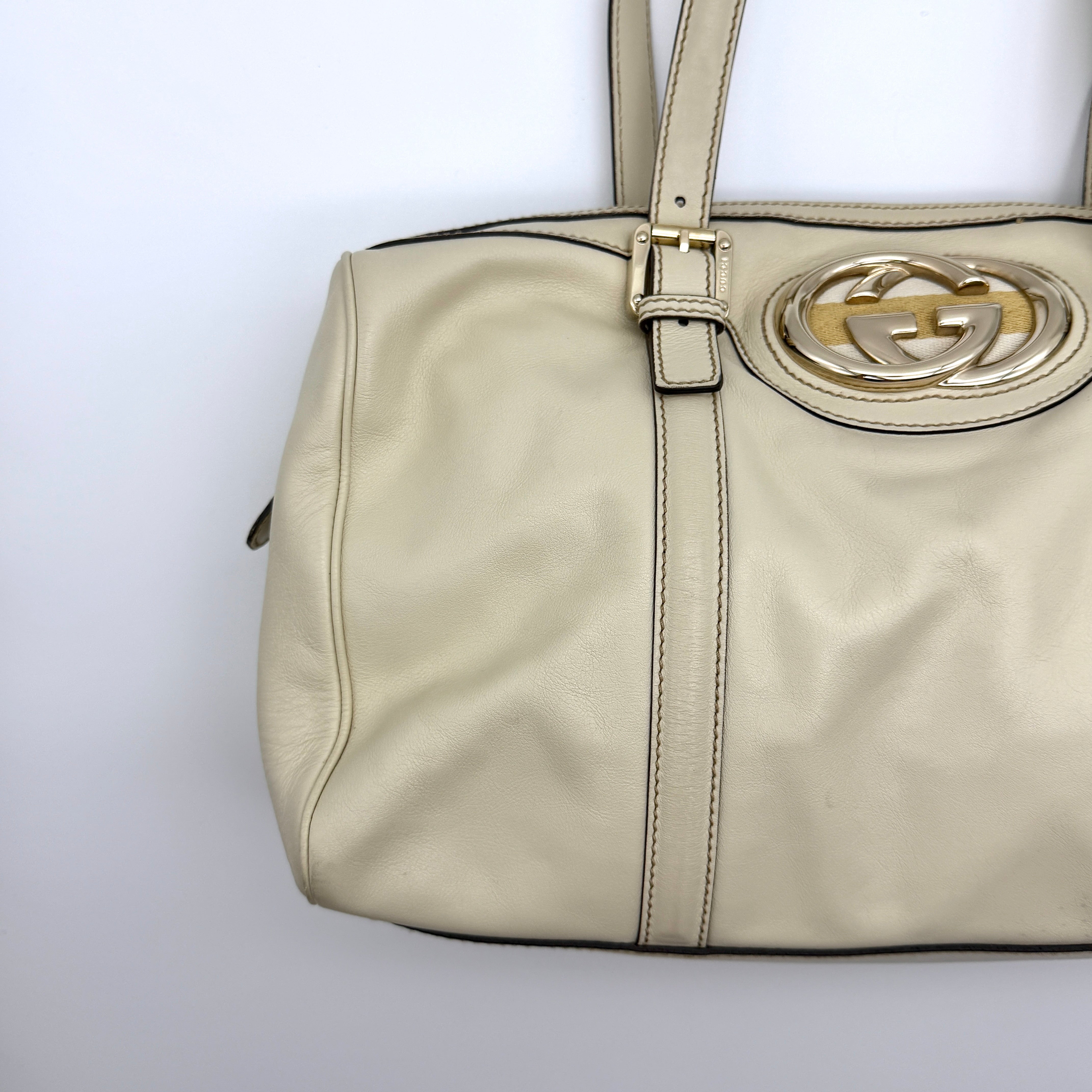 Gucci GG Shoulder Bag Beige
