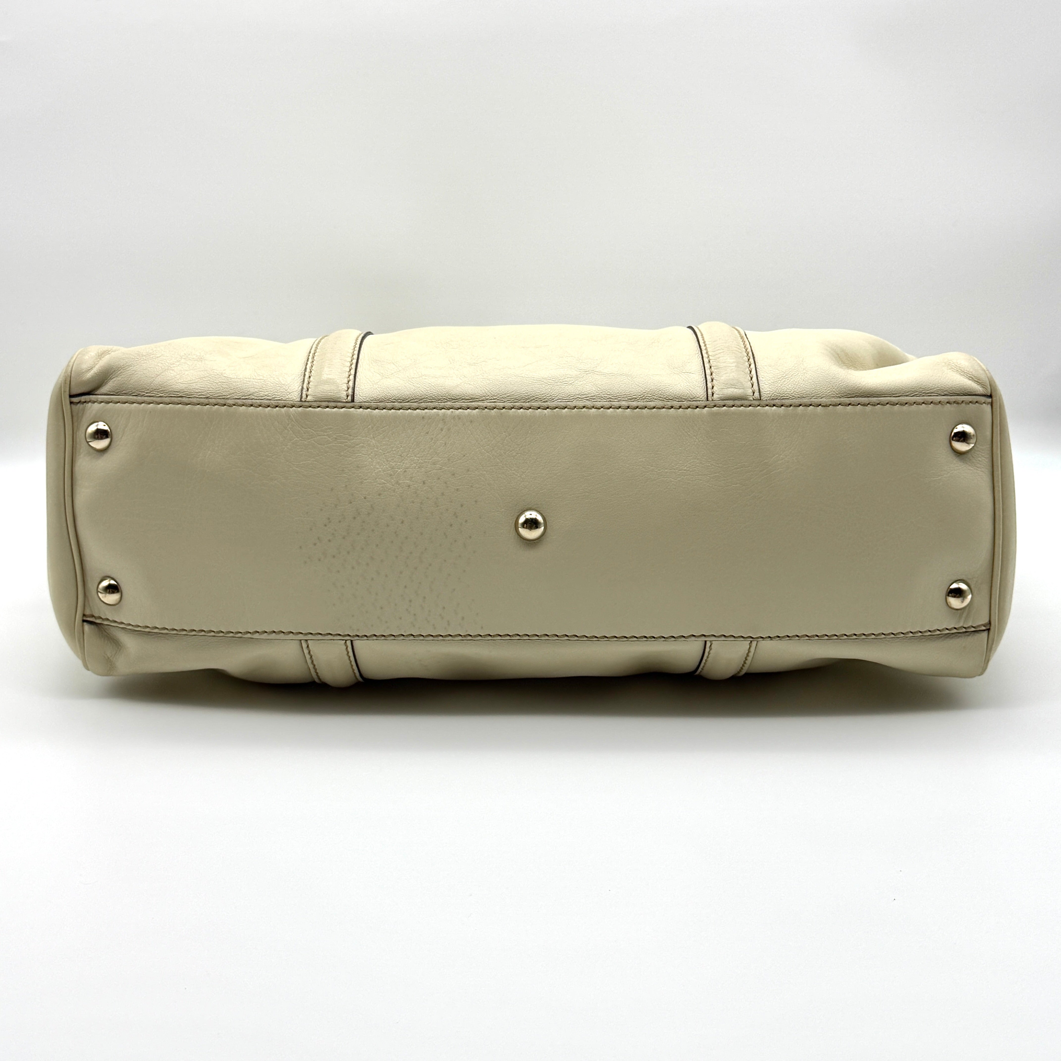 Gucci GG Shoulder Bag Beige