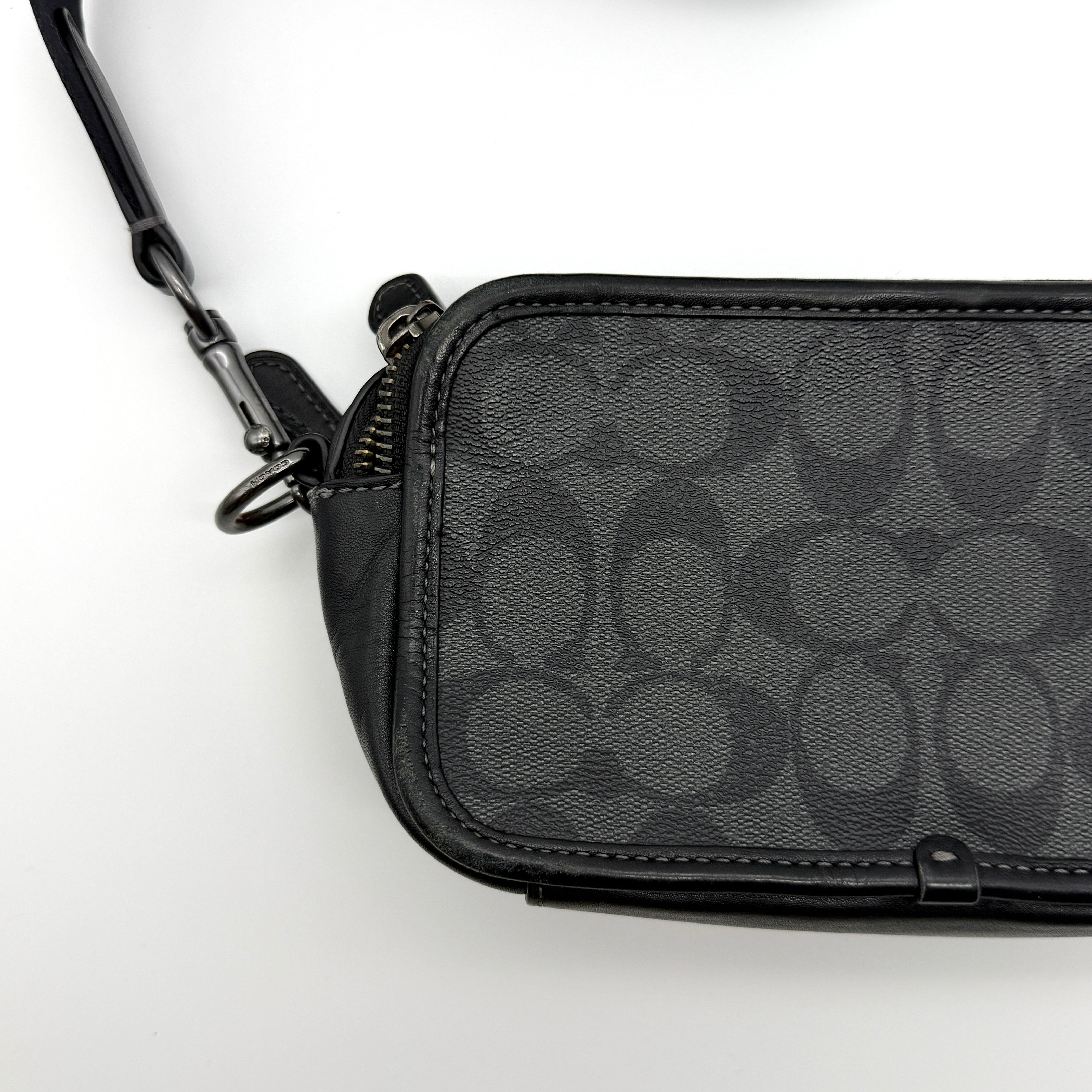 Coach Signature Graham Crossbody Bag Black/Grey