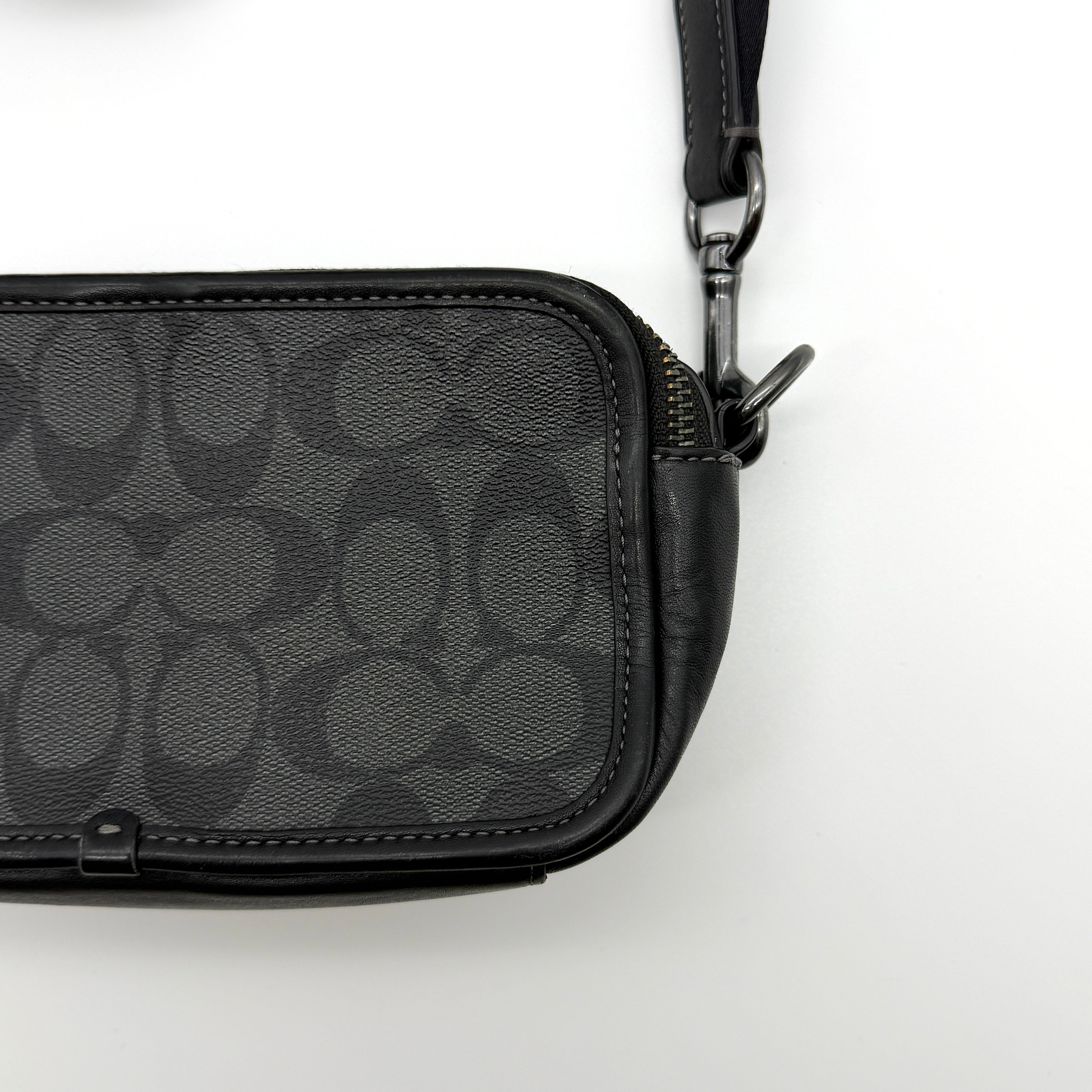 Coach Signature Graham Crossbody Bag Black/Grey