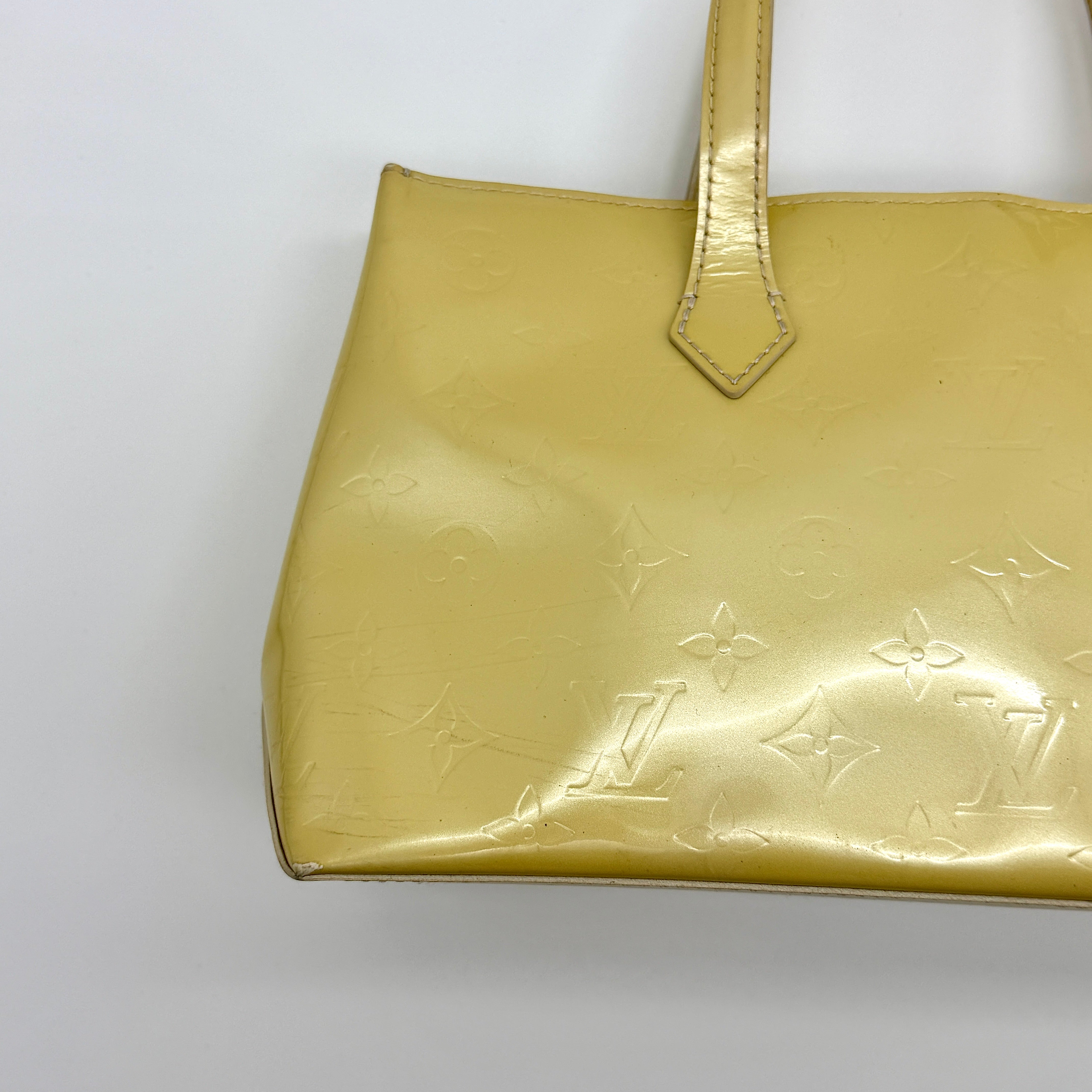 Louis Vuitton Monogram PM Wilshire Vernis Beige