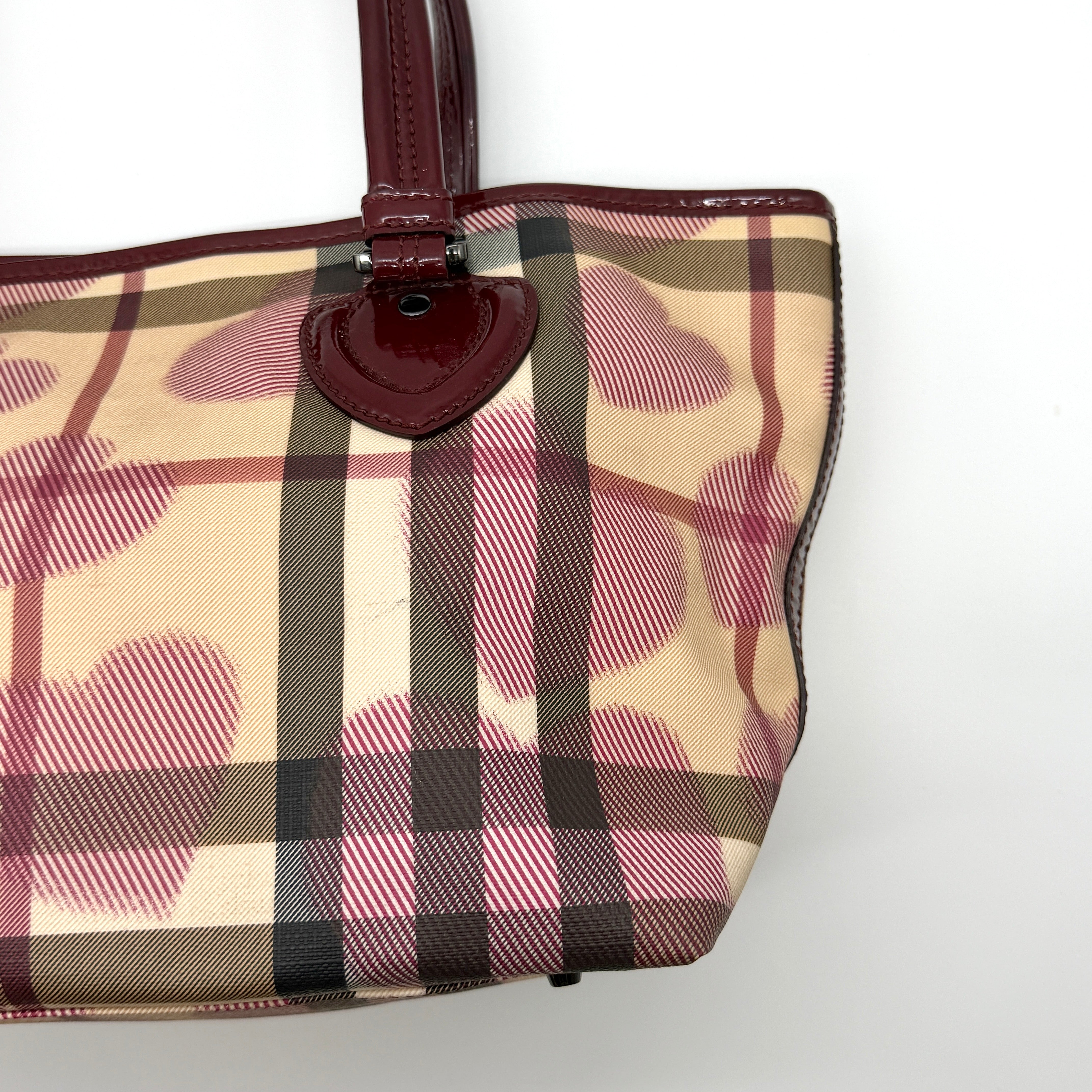 Burberry Nova Check Heart Shoulder Bag Beige