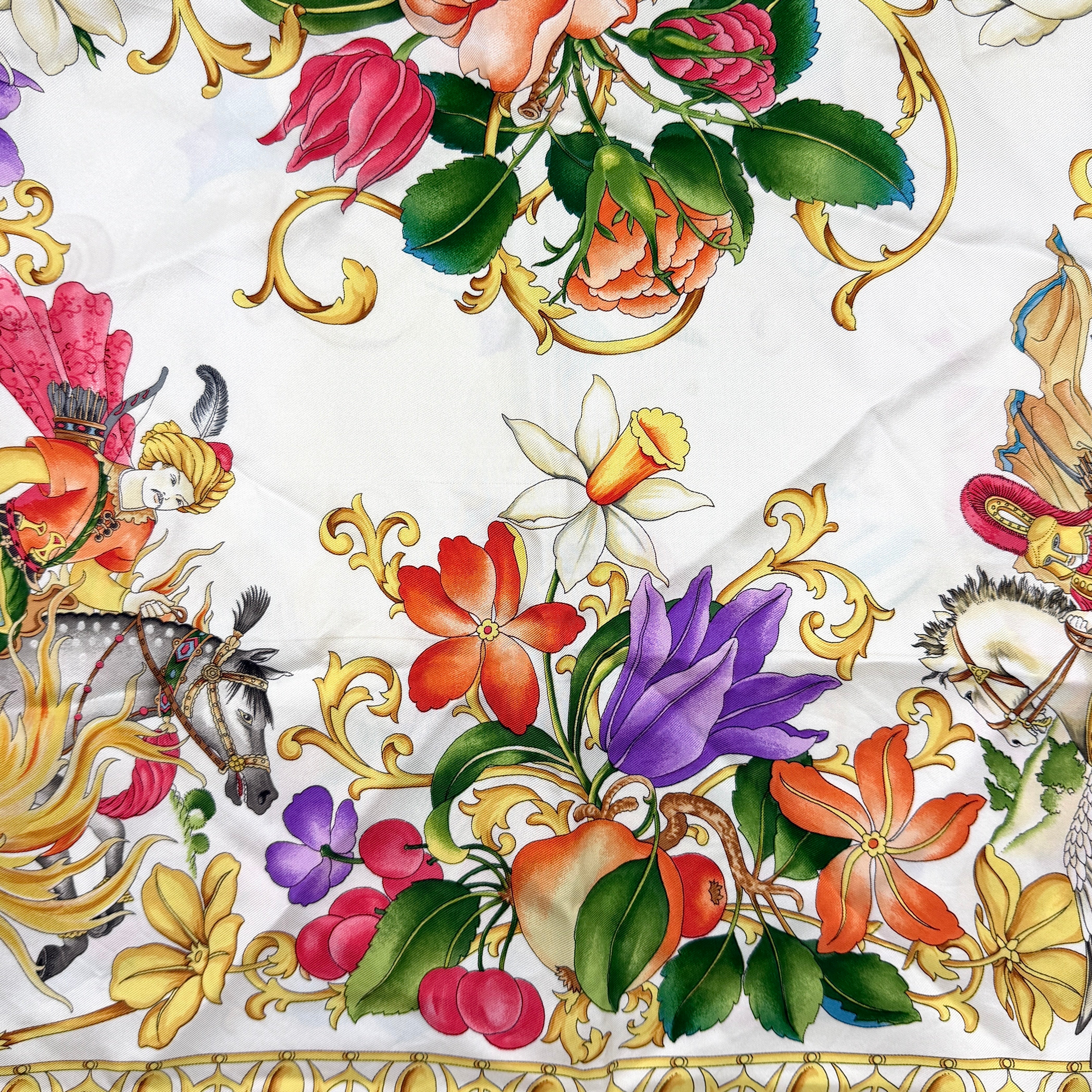 Gucci Le Leggende Silk Scarf Multicolor