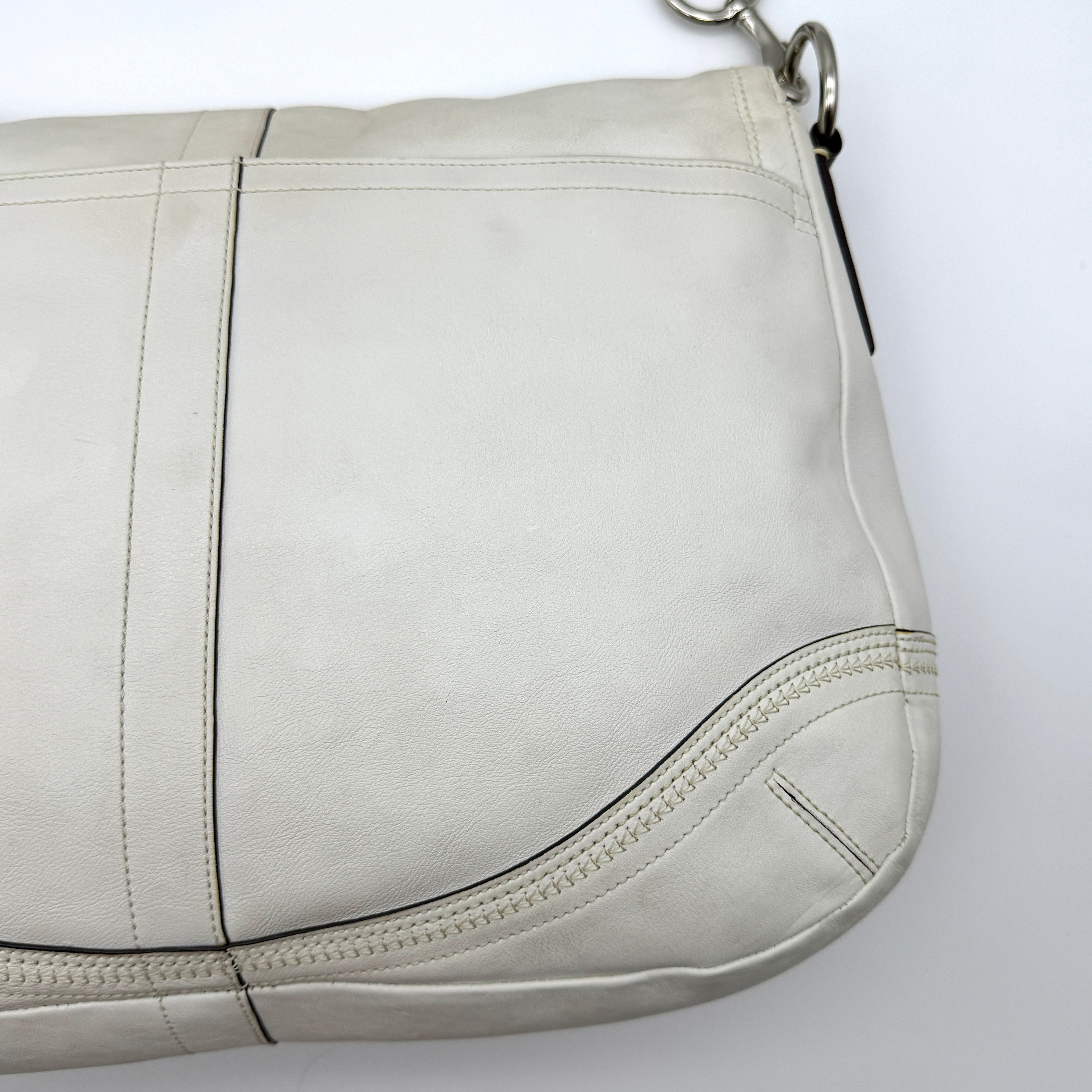 Coach Y2K Soho Shoulder Bag White/Brown