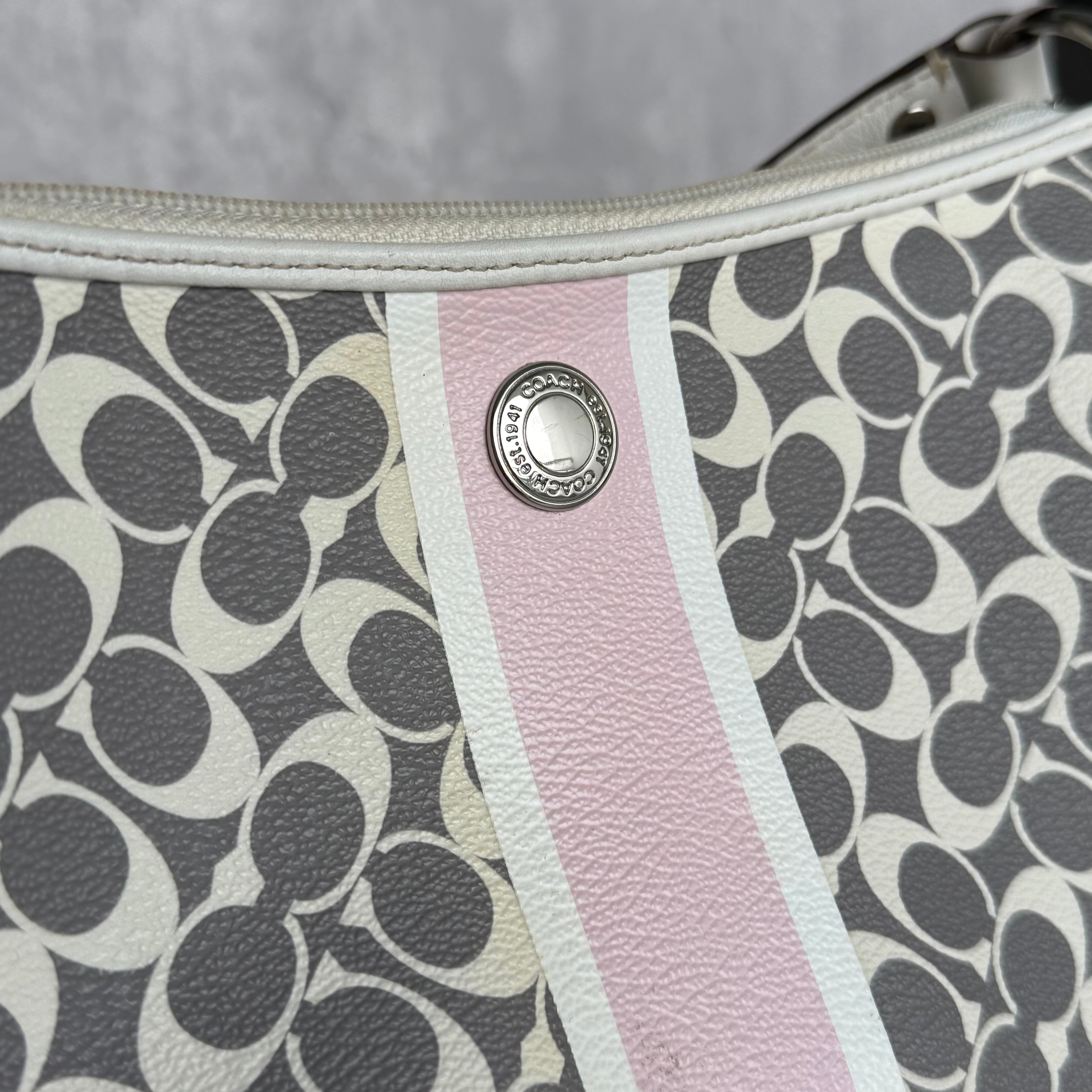 Coach Signature Chelsea Stripe Shoulder Bag Grey/Pink