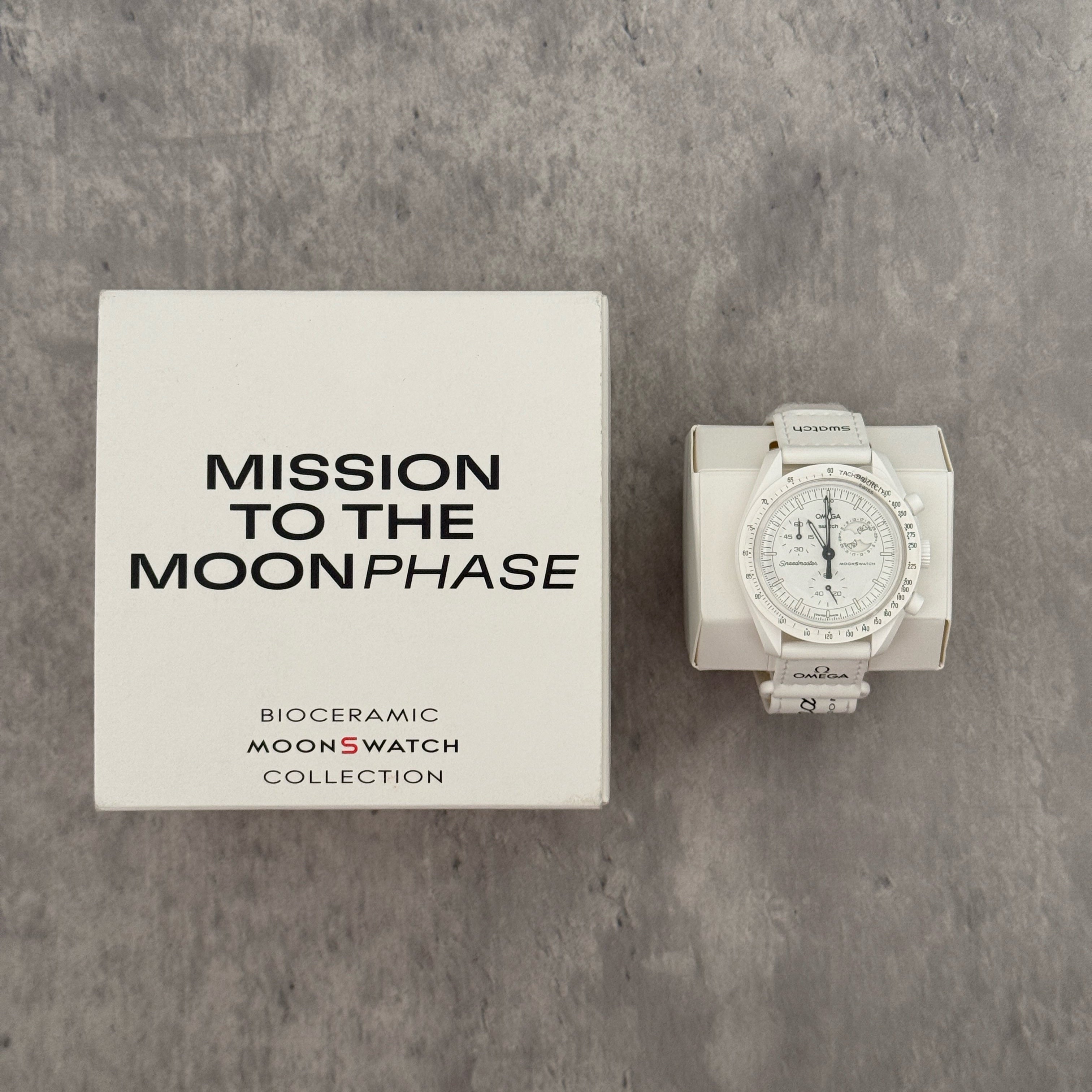 Swatch x Omega Snoopy Mission to the Moonphase Full Moon