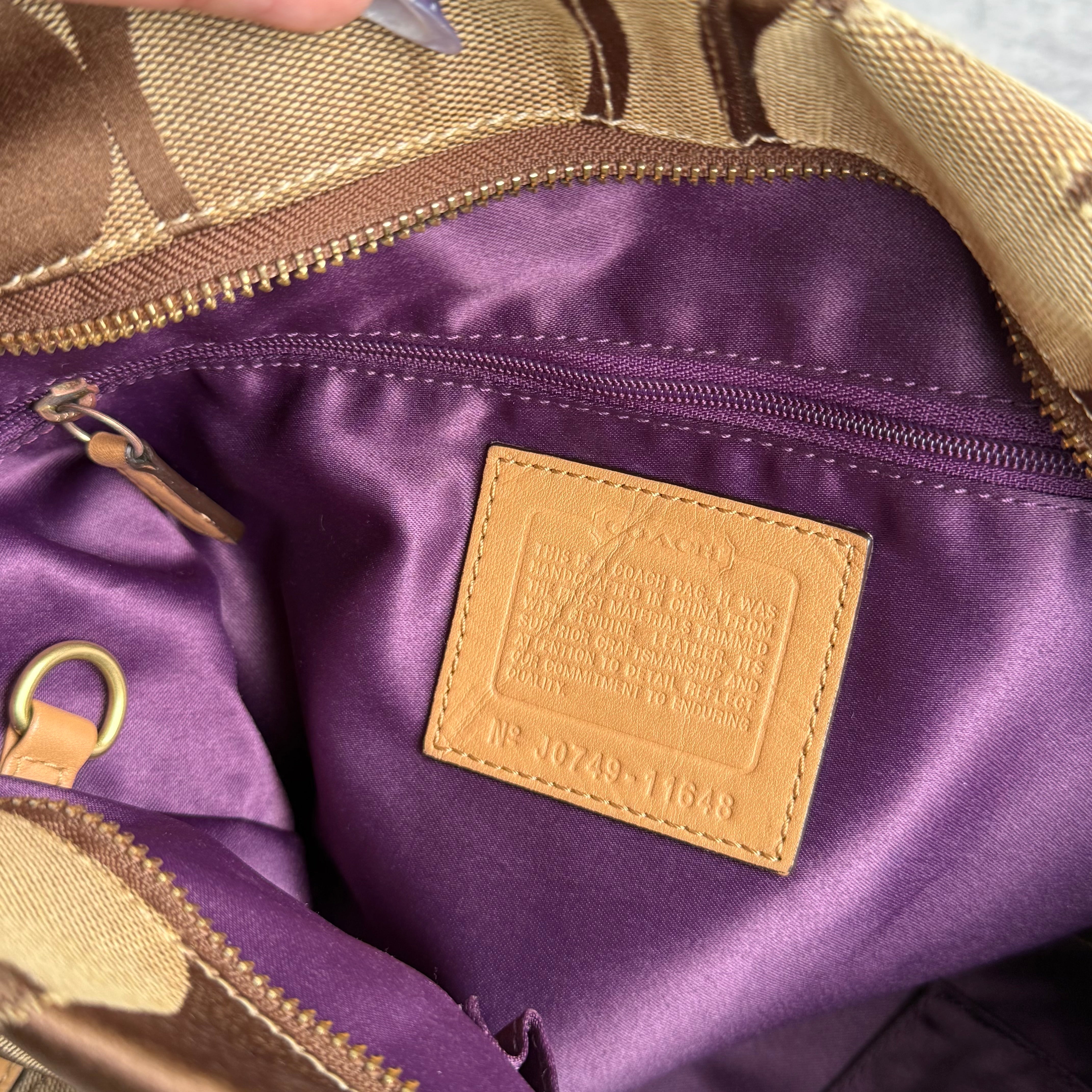 Coach Signature Carly ShoulderBag Beige