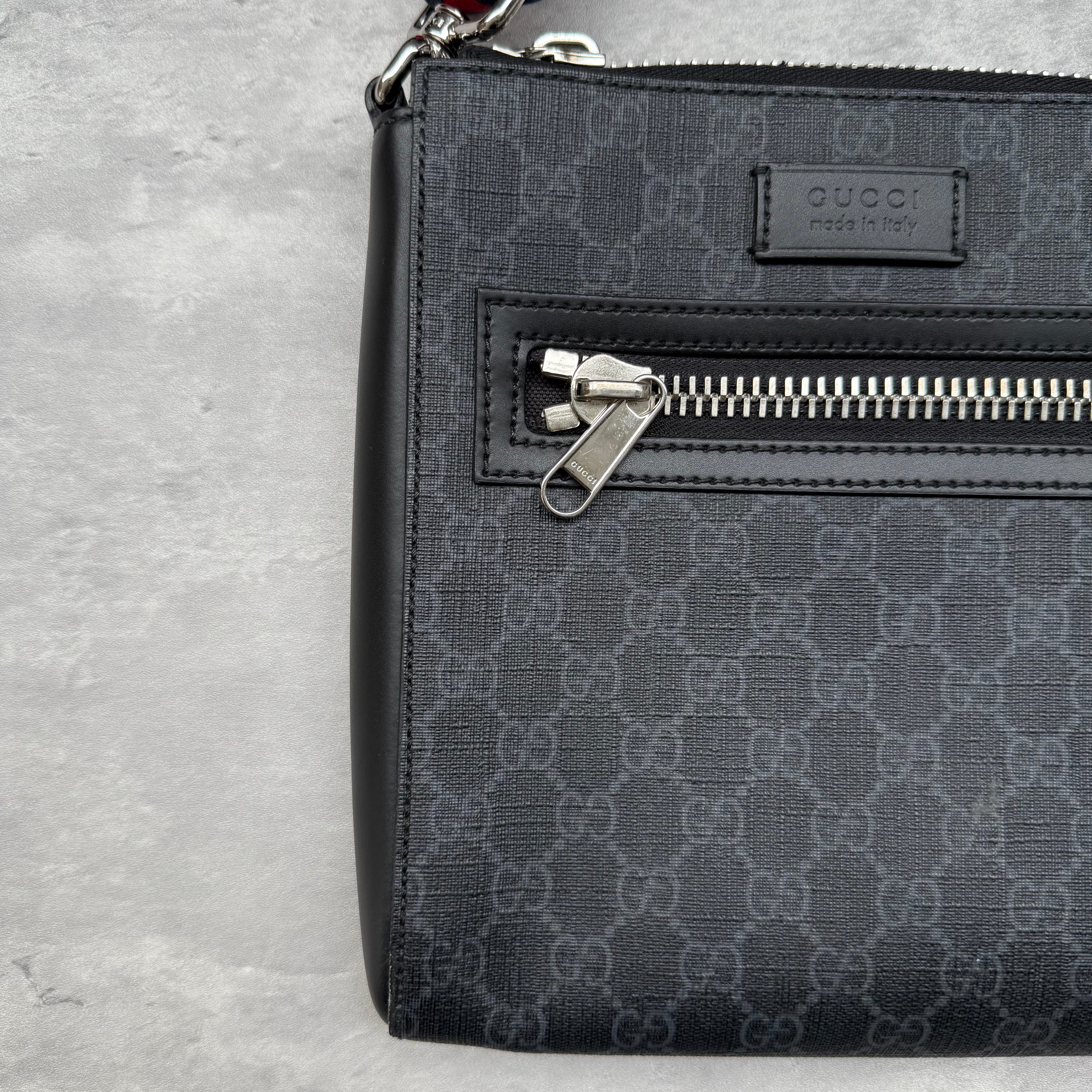 Gucci GG Messenger Bag Black