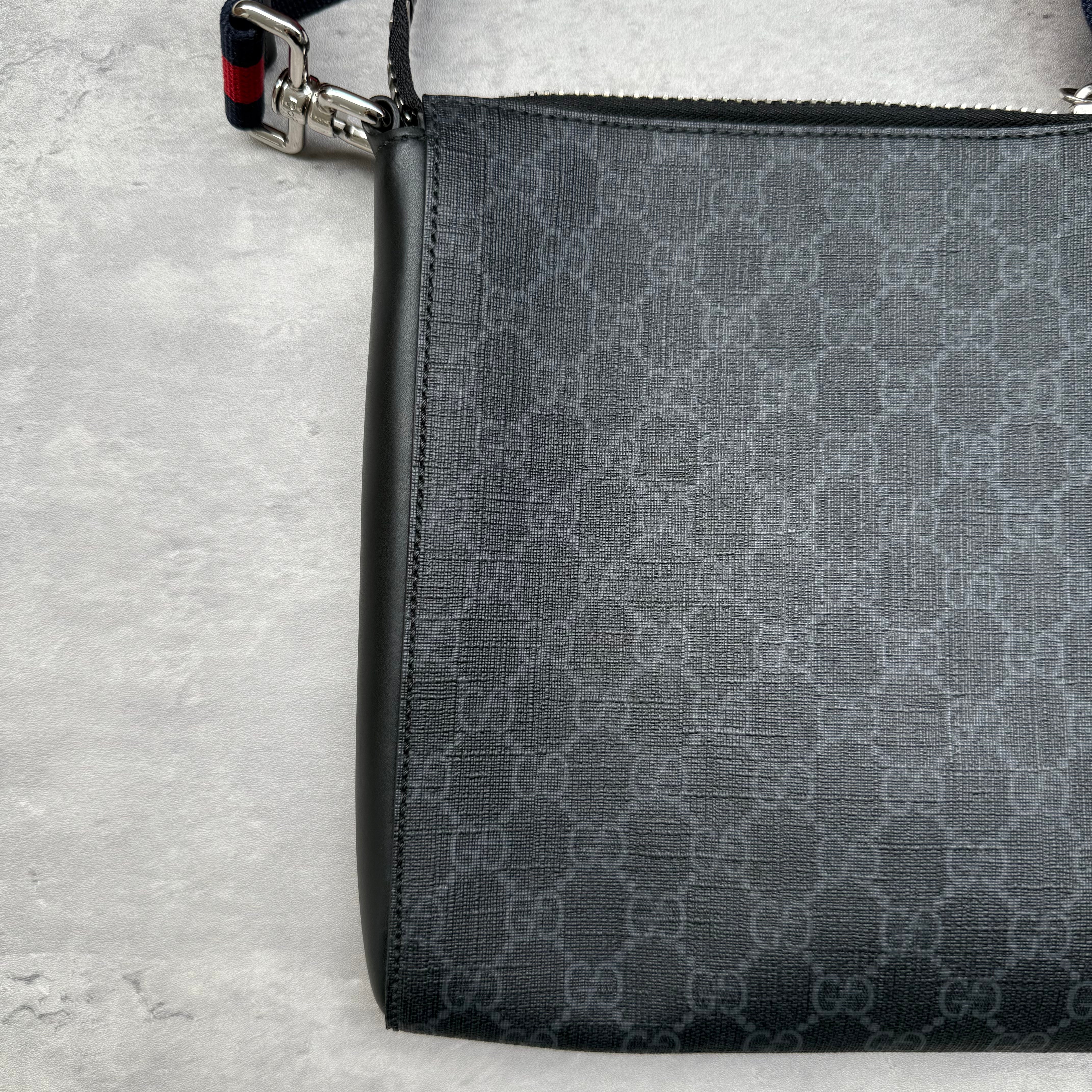 Gucci GG Messenger Bag Black