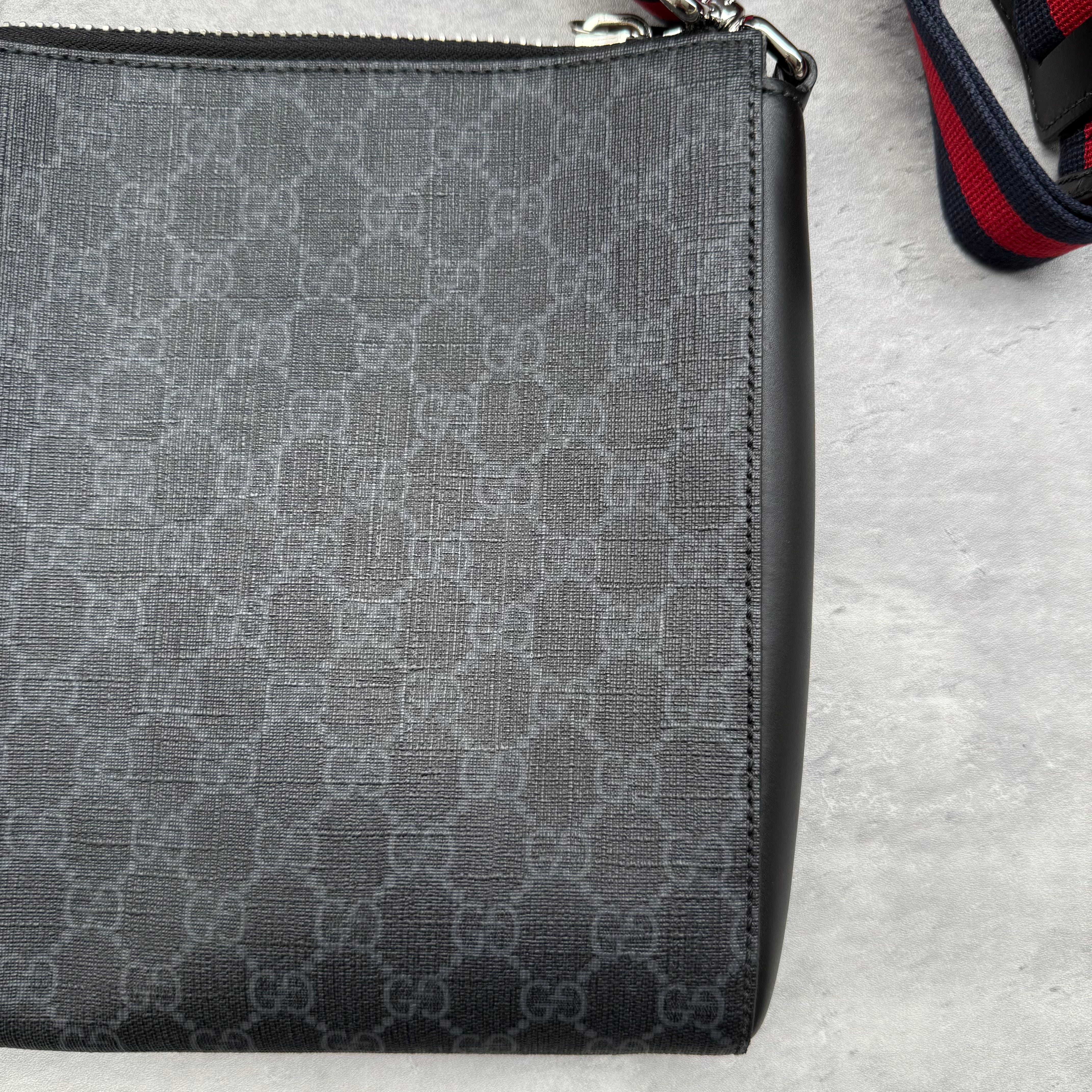 Gucci GG Messenger Bag Black