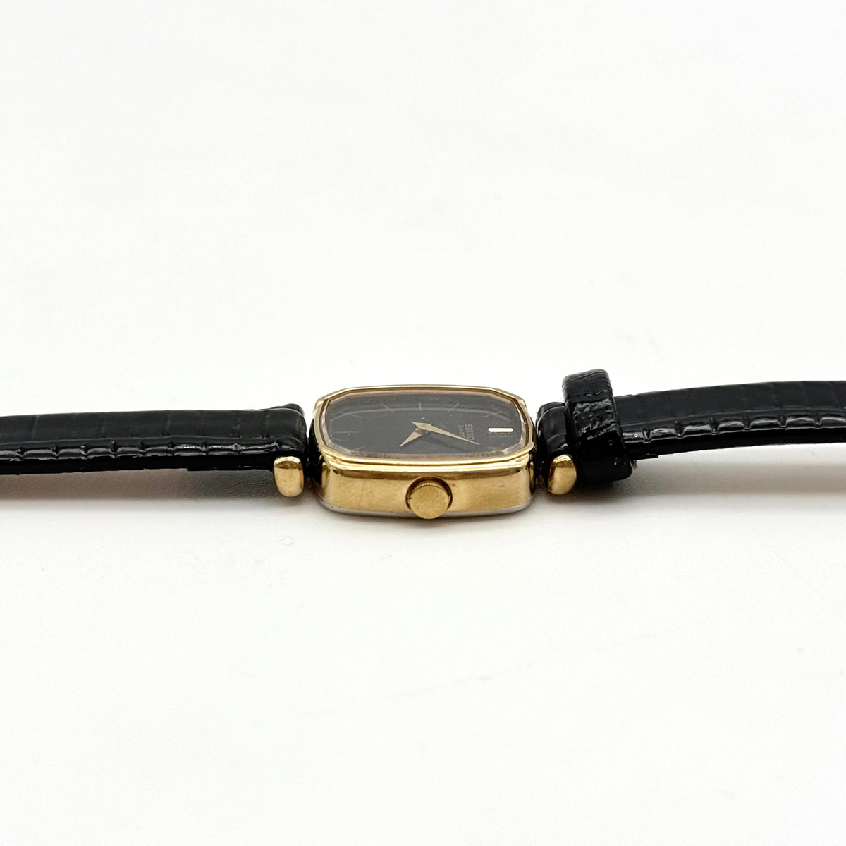 Seiko Quartz 2320-6830 Black Dial Tank Wristwatch Gold
