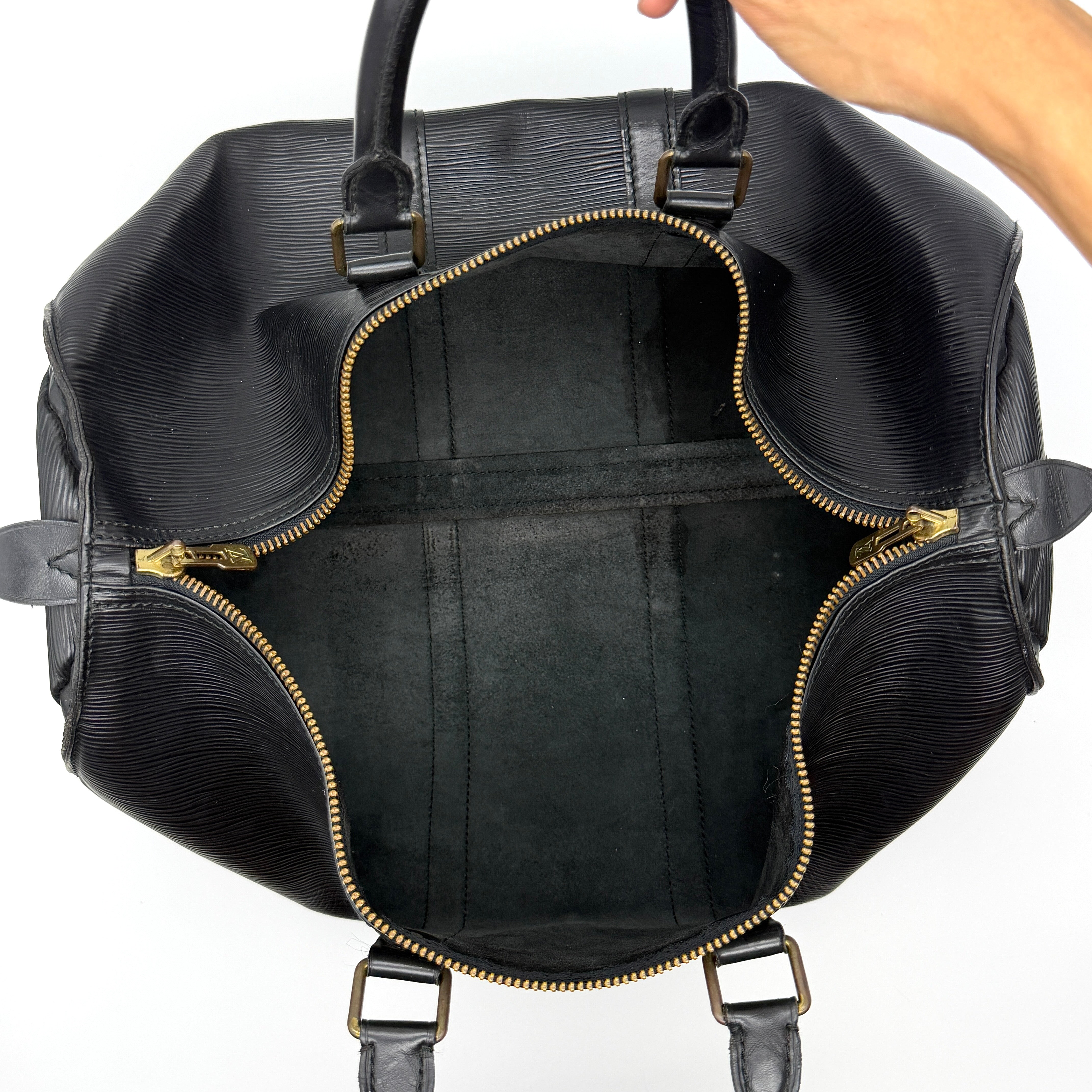 Louis Vuitton Keepall 50 Black Epi Duffle Bag Black