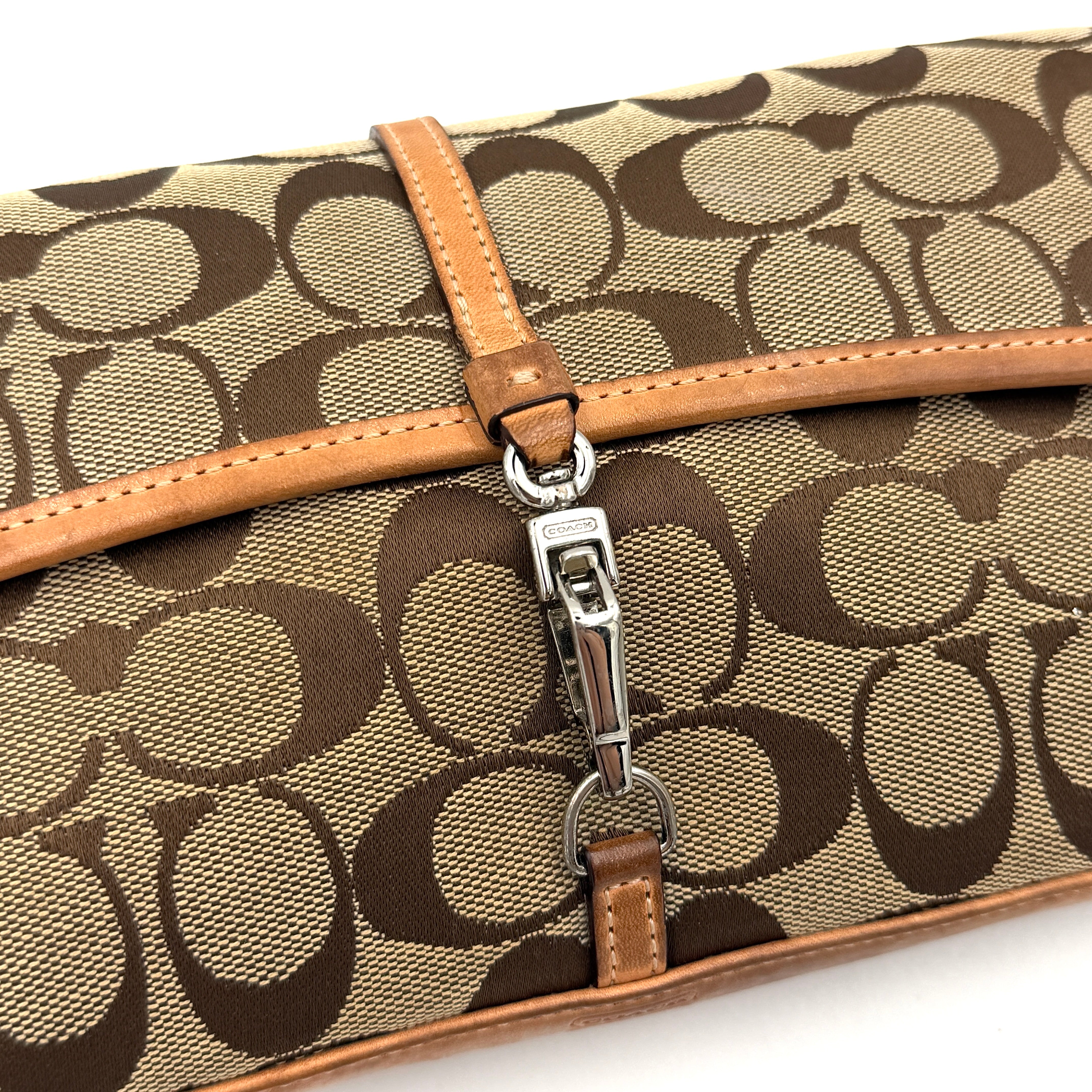 Coach Y2K Demi Clip Baguette Shoulder Bag Beige/Tan