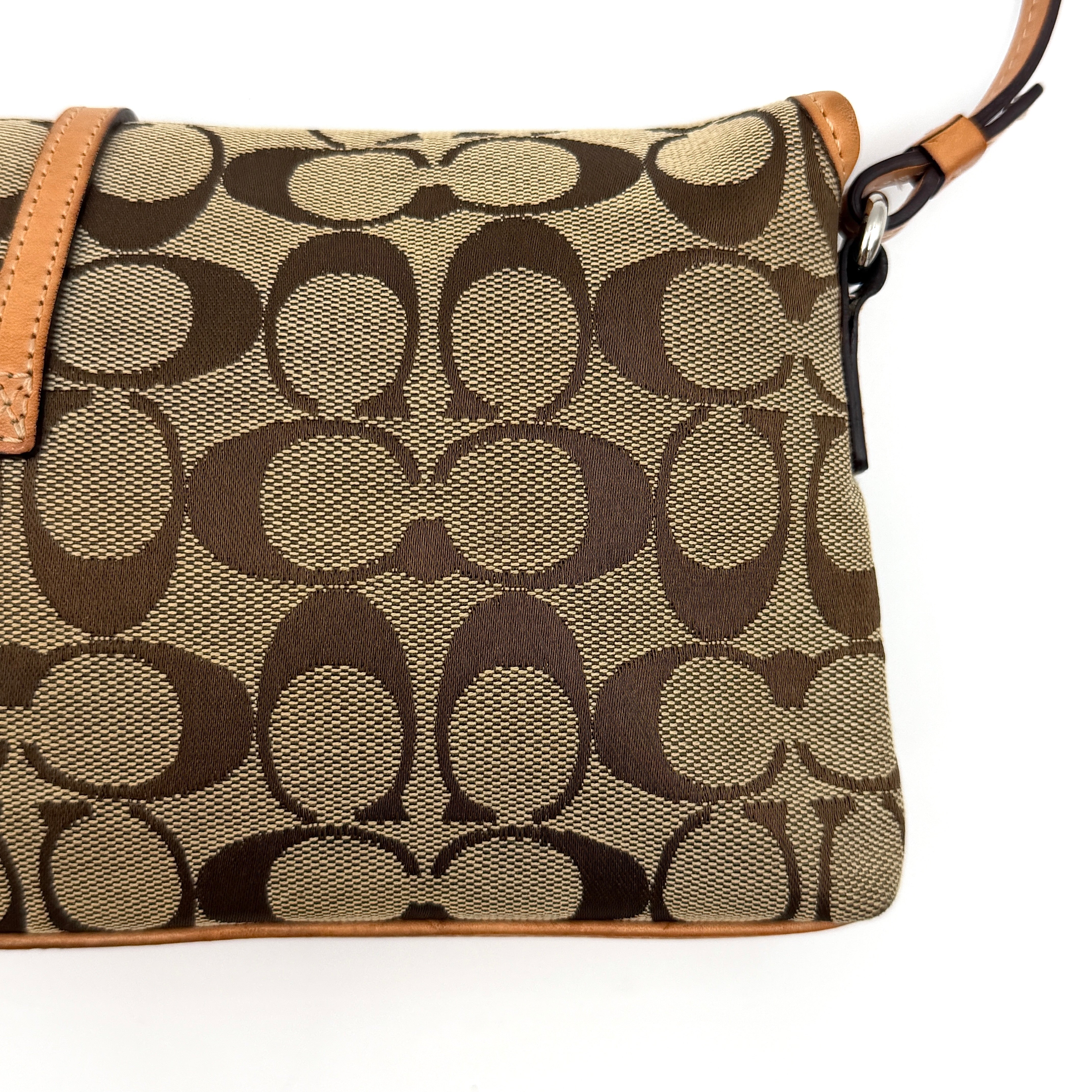 Coach Y2K Demi Clip Baguette Shoulder Bag Beige/Tan