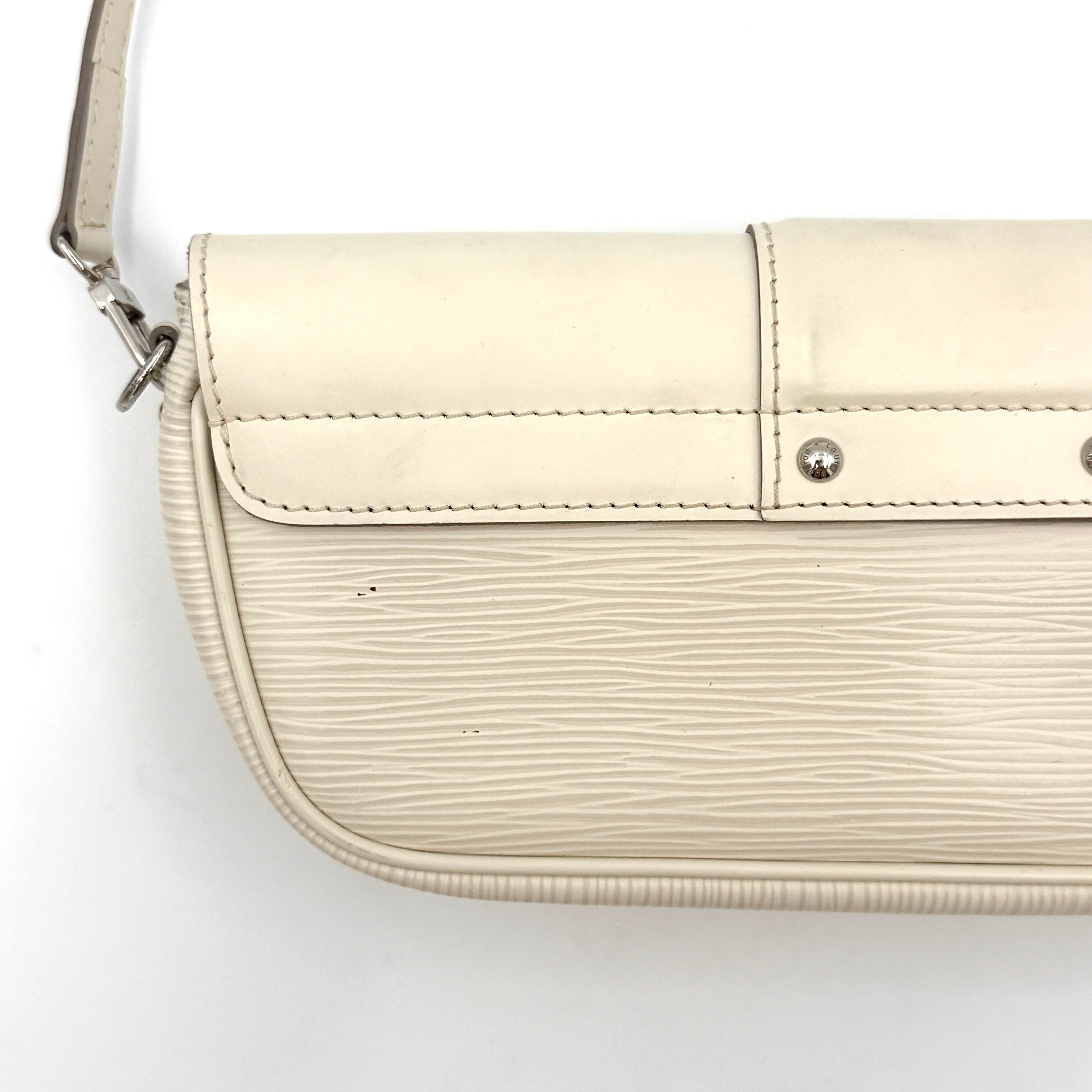 Louis Vuitton Montaigne Epi Pochette Bag Ivory