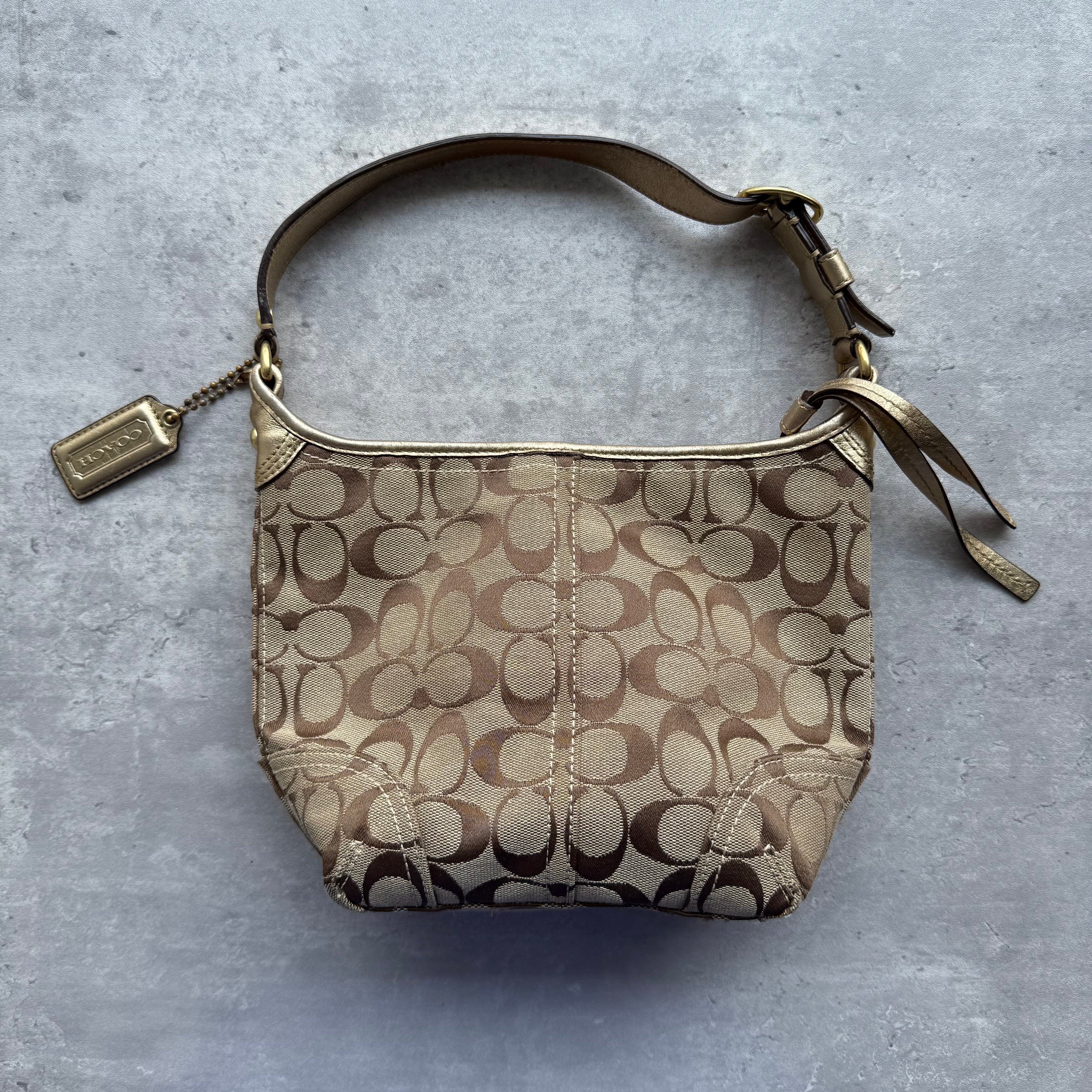 Coach Signature Sacoche Shoulder Bag Beige/Gold