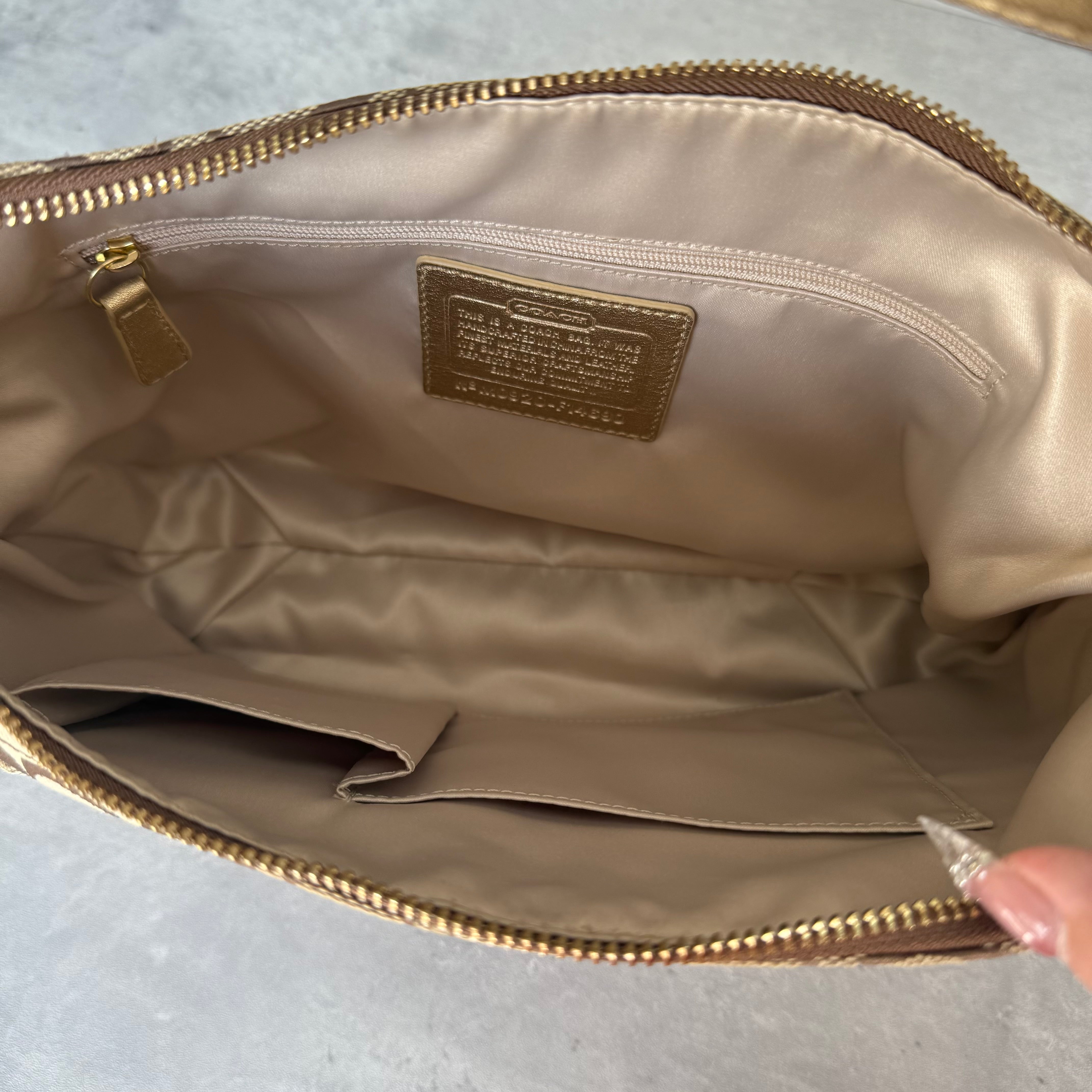 Coach Signature Penelope Shoulder Bag Beige/Gold