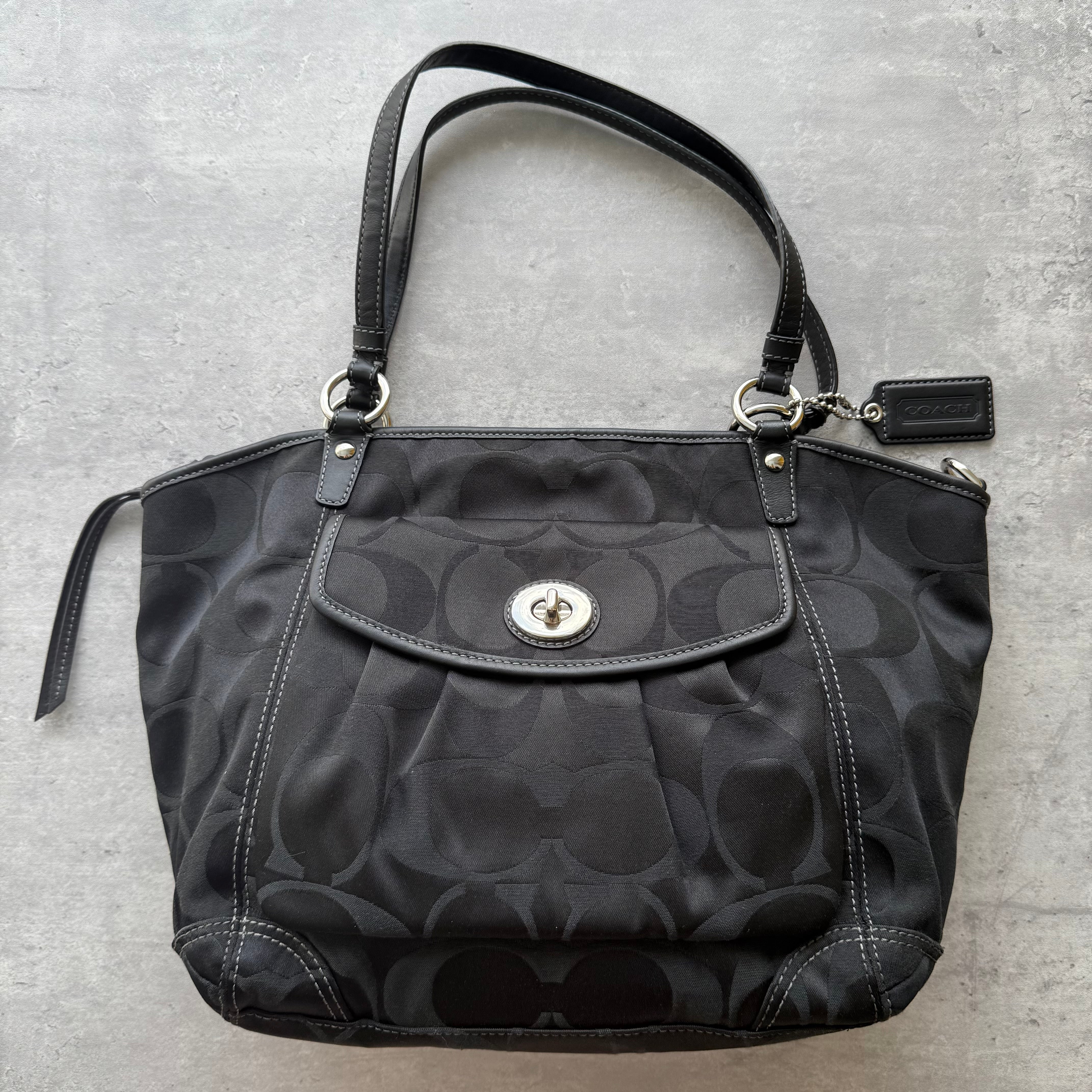 Coach 2Way Signature Leah Shoulder Bag Black