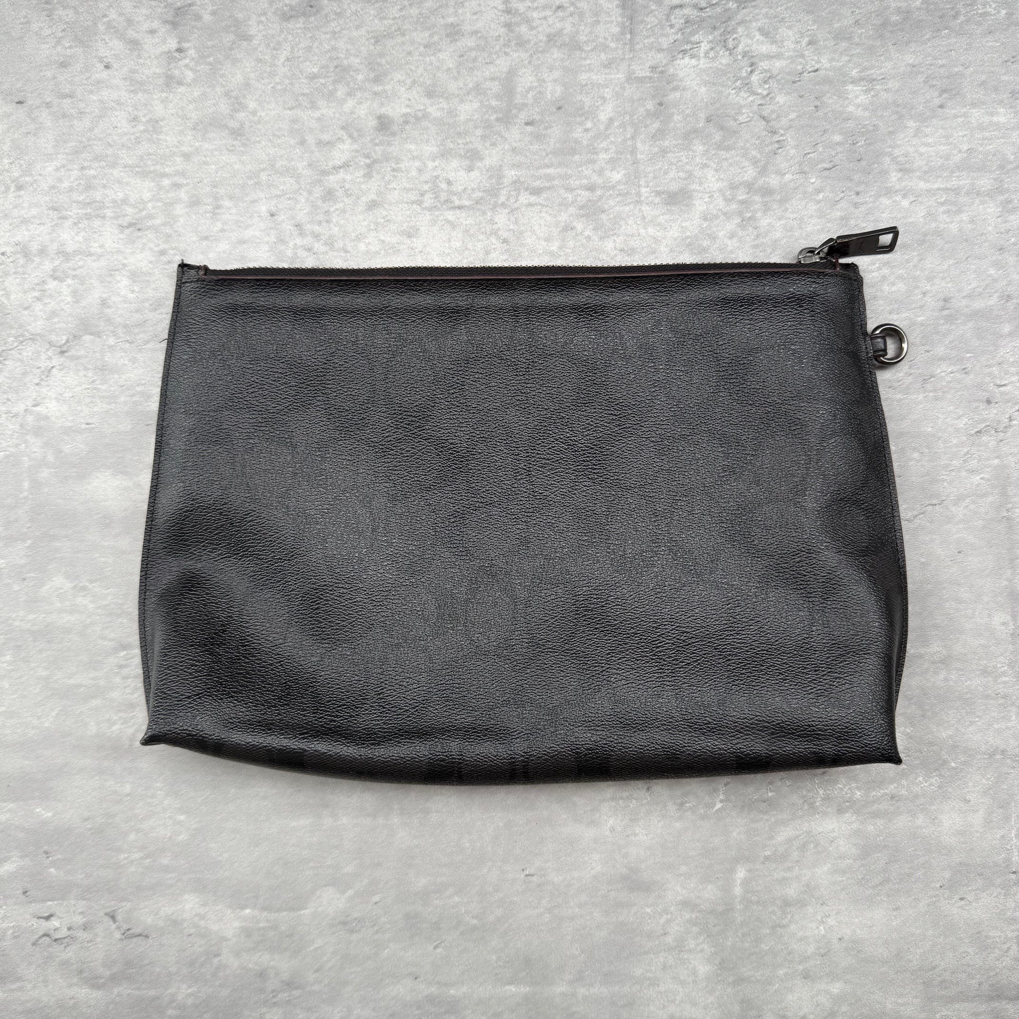 Coach Carryall Pouch Black