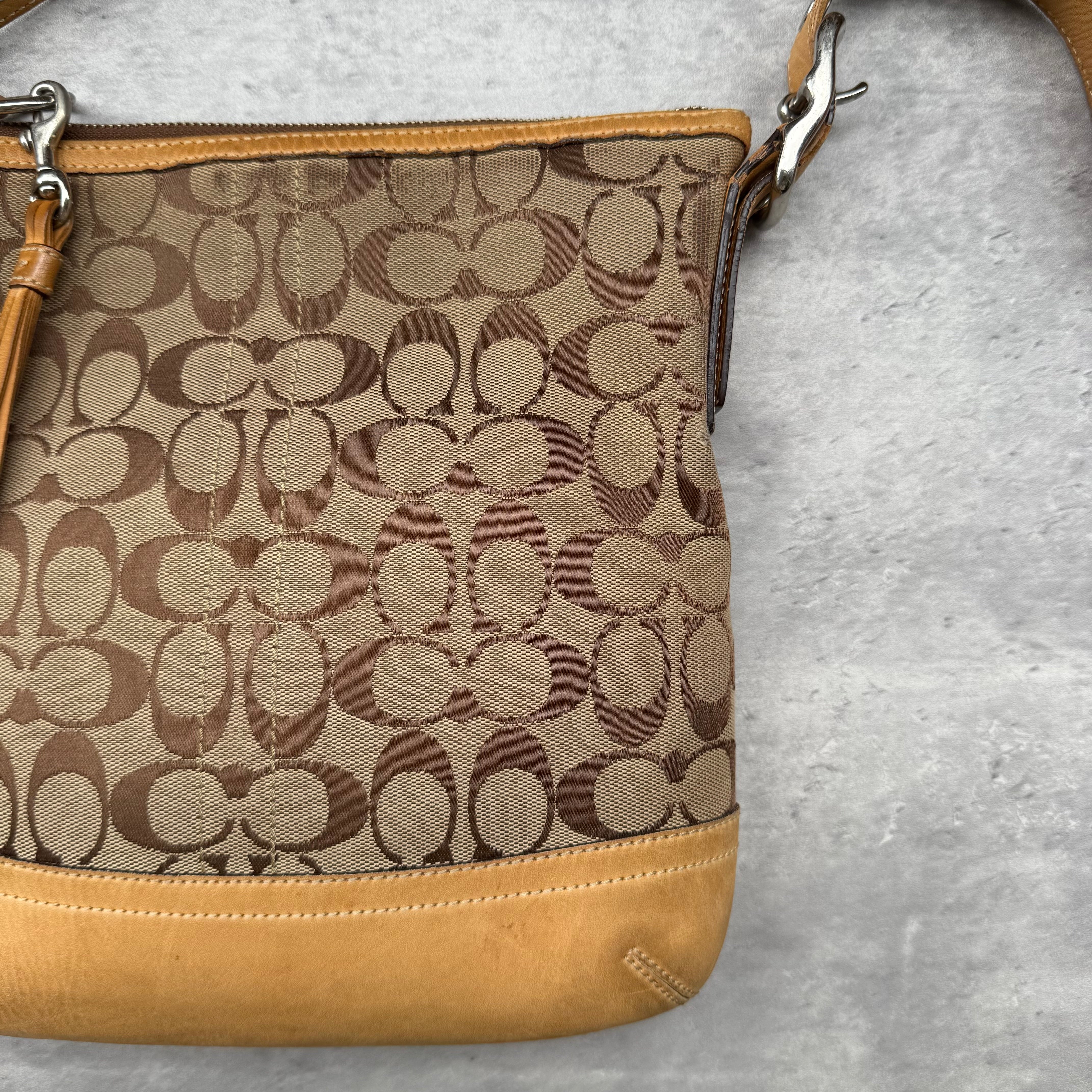 Coach Signature Canvas Crossbody ShoulderBag Beige/Brown