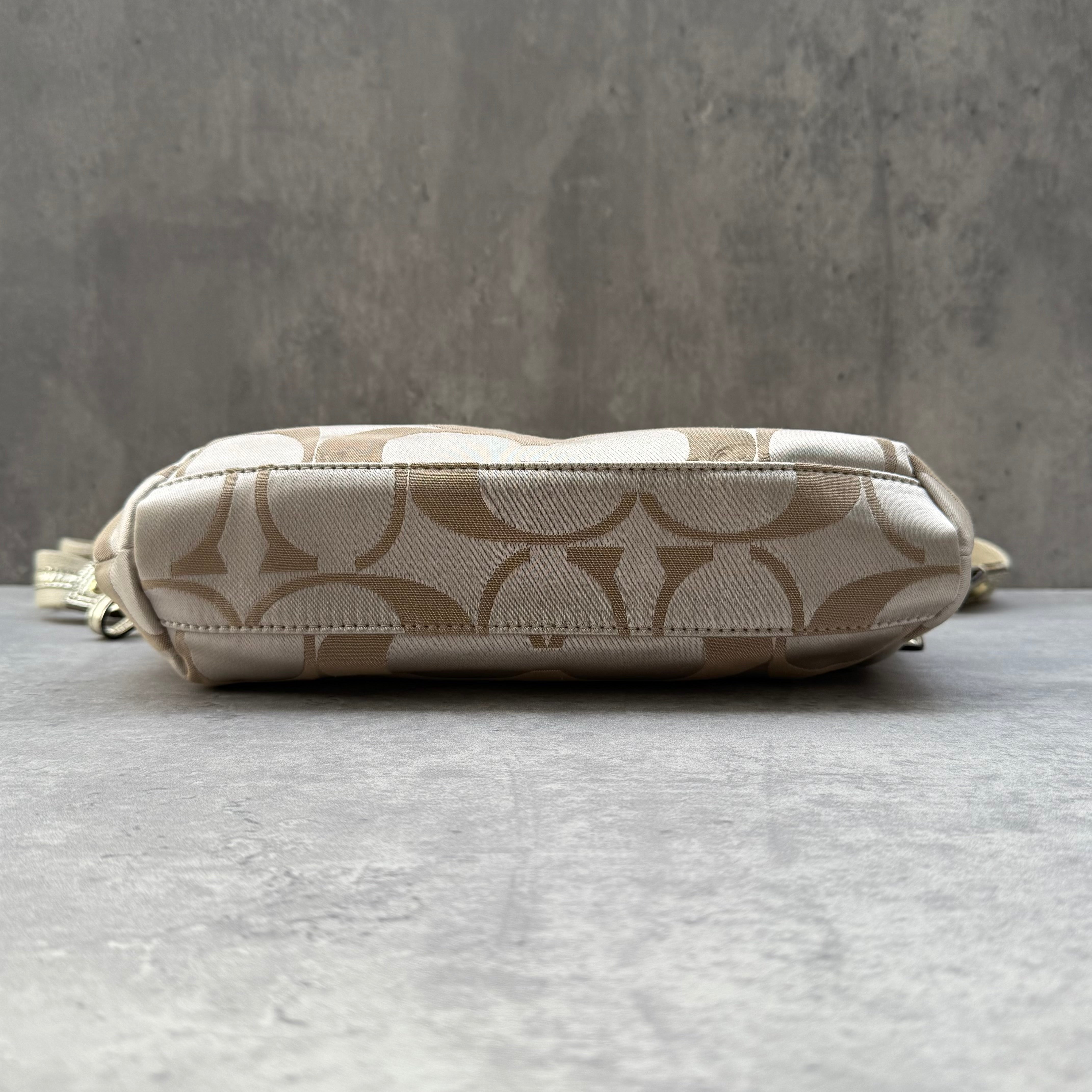 Coach 2Way Signature Baguette ShoulderBag Multicolor