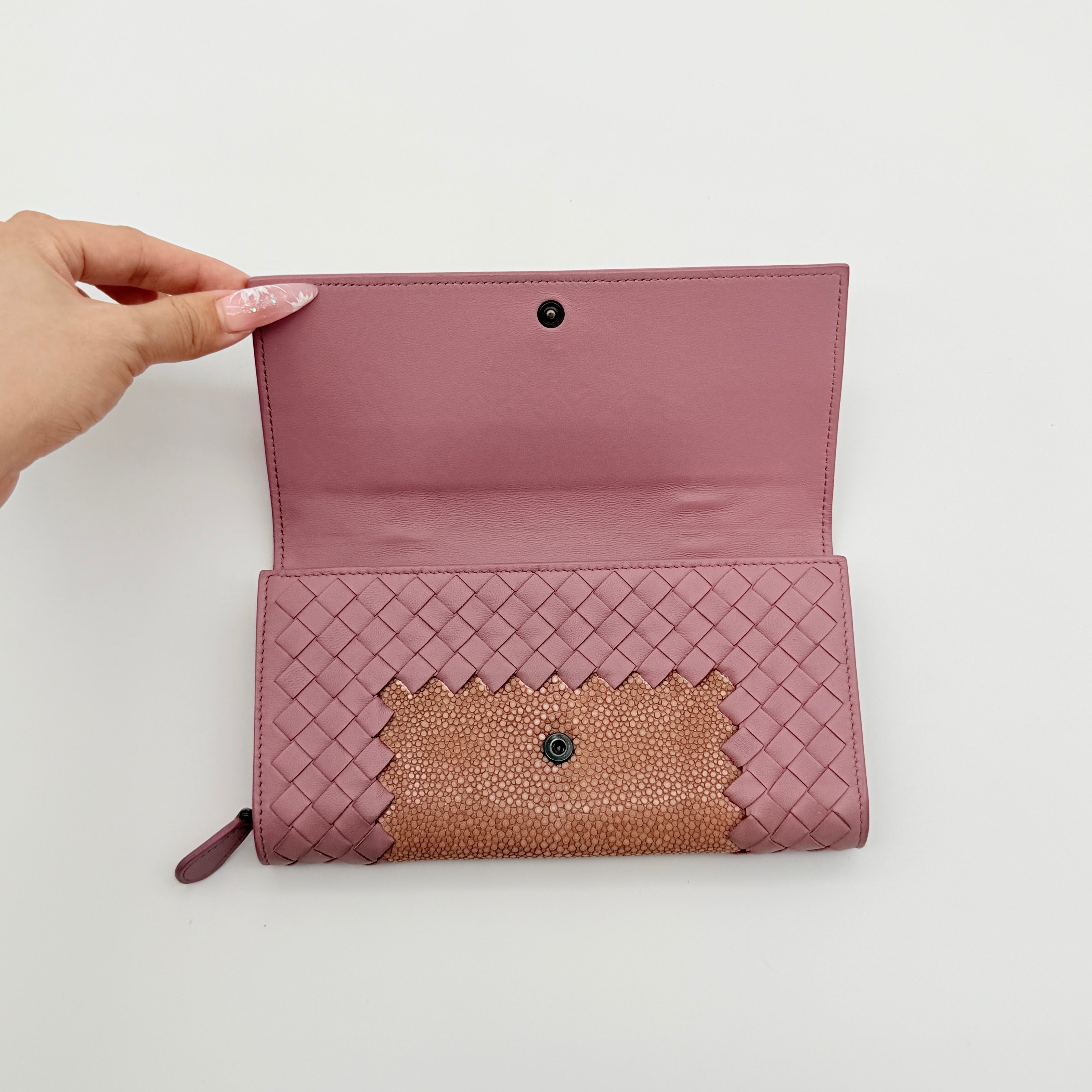 Bottega Veneta Intrecciato Woven Stingray Long Wallet Pink
