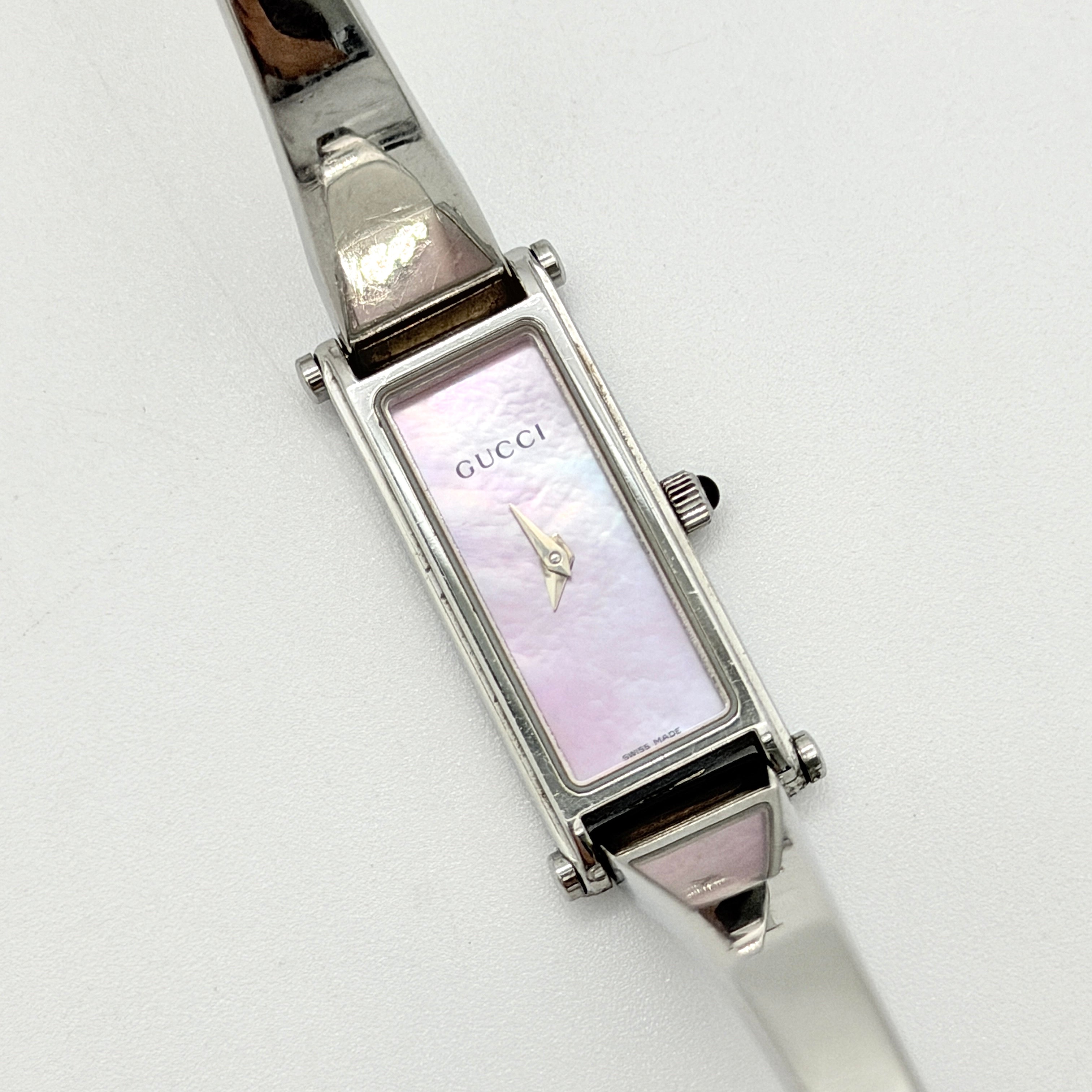 Gucci 1500L Mother of Pearl Dial Bangle Watch Pink