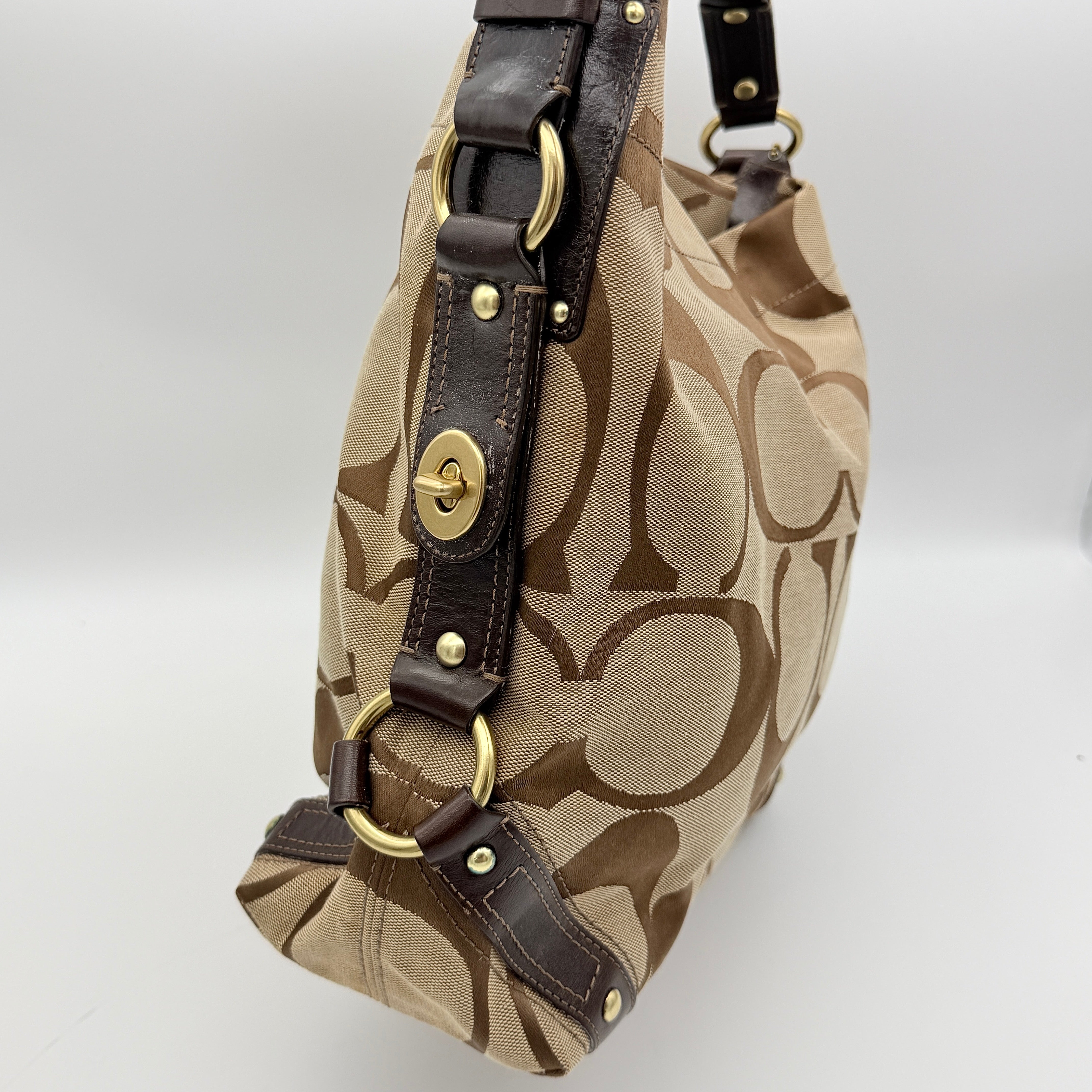 Coach Signature Carly Hobo Shoulder Bag Beige/Brown