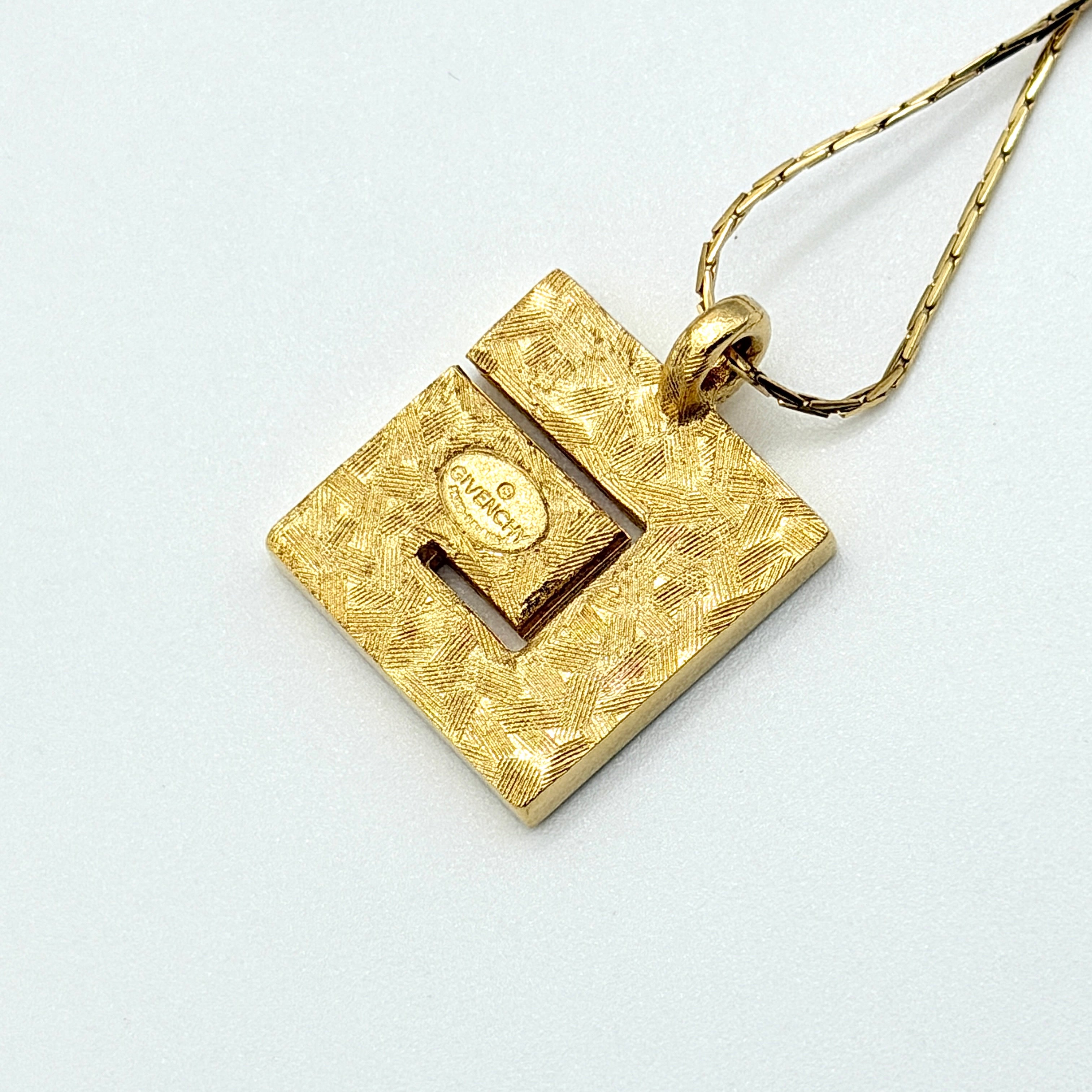 Givenchy G Logo Enamel Necklace Black/Gold