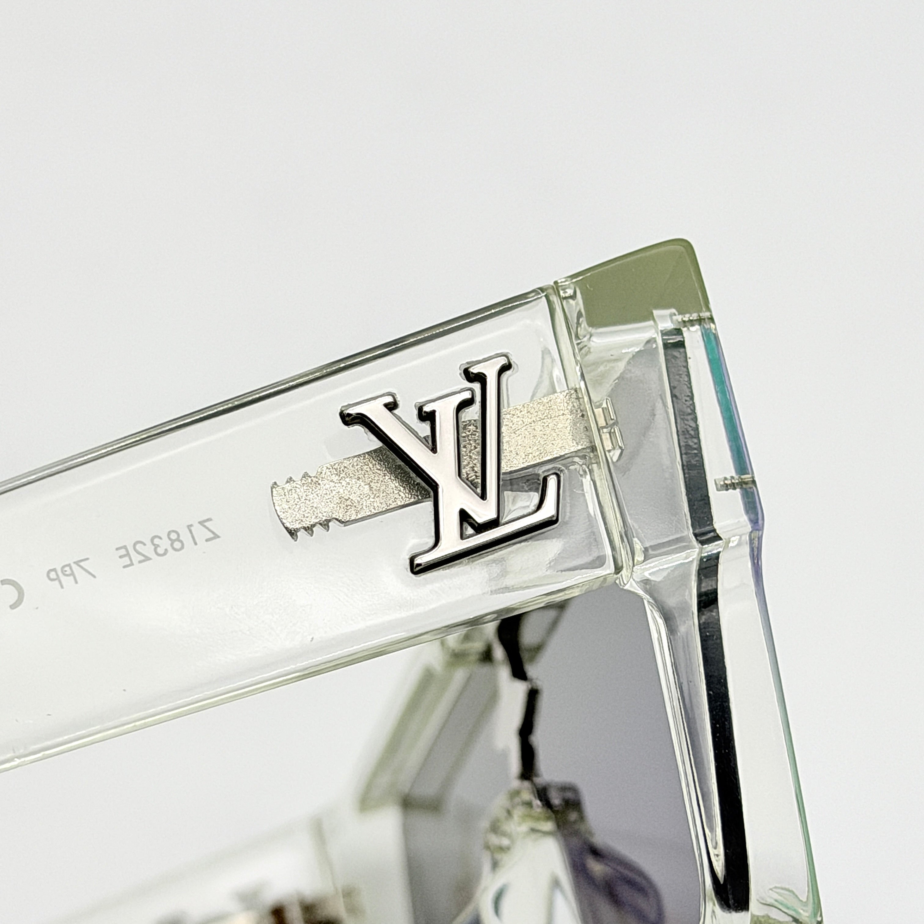 Louis Vuitton Cyclone Sunglasses Clear Multicolor Gradient