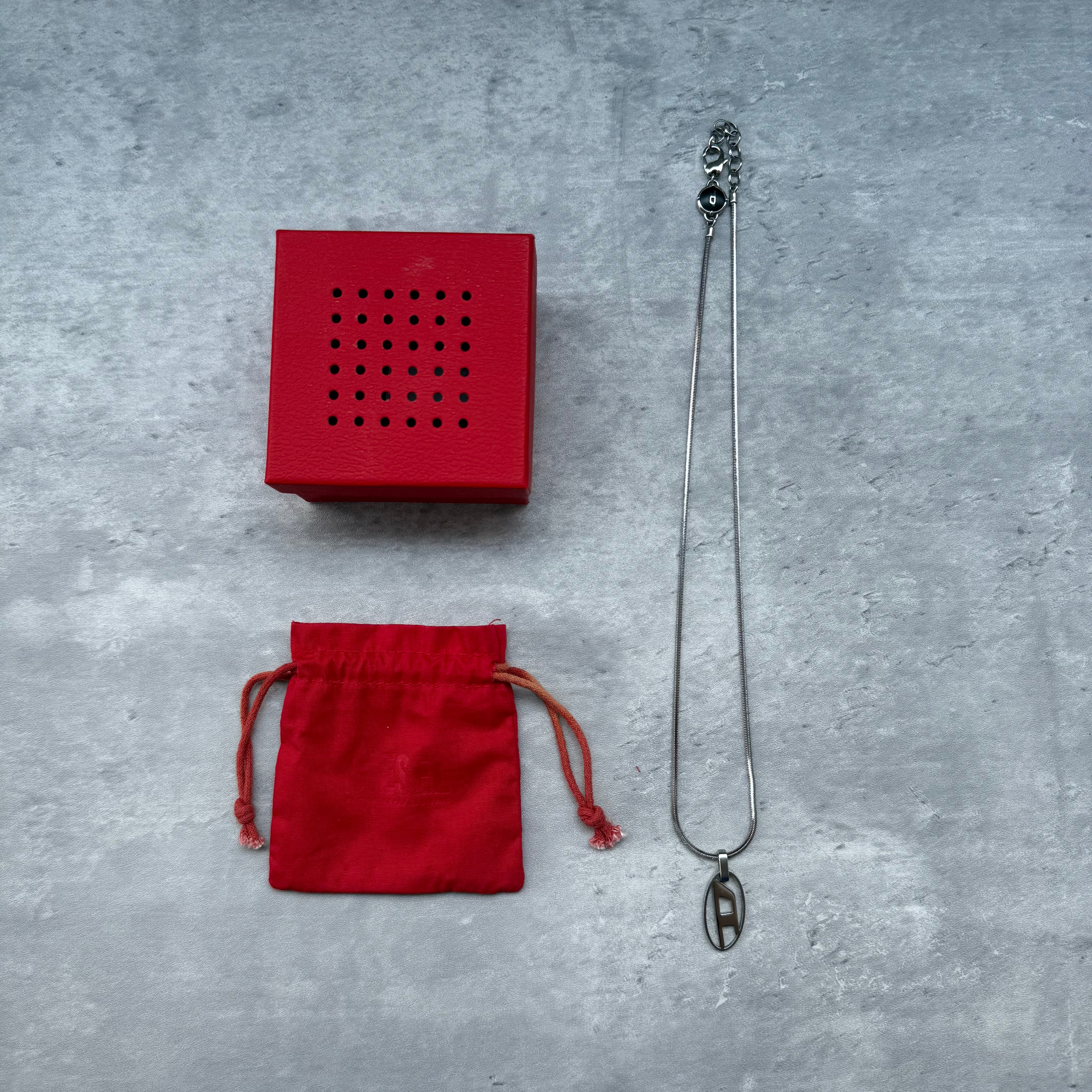 Diesel Signature Oval D-Logo Pendant Necklace Silver