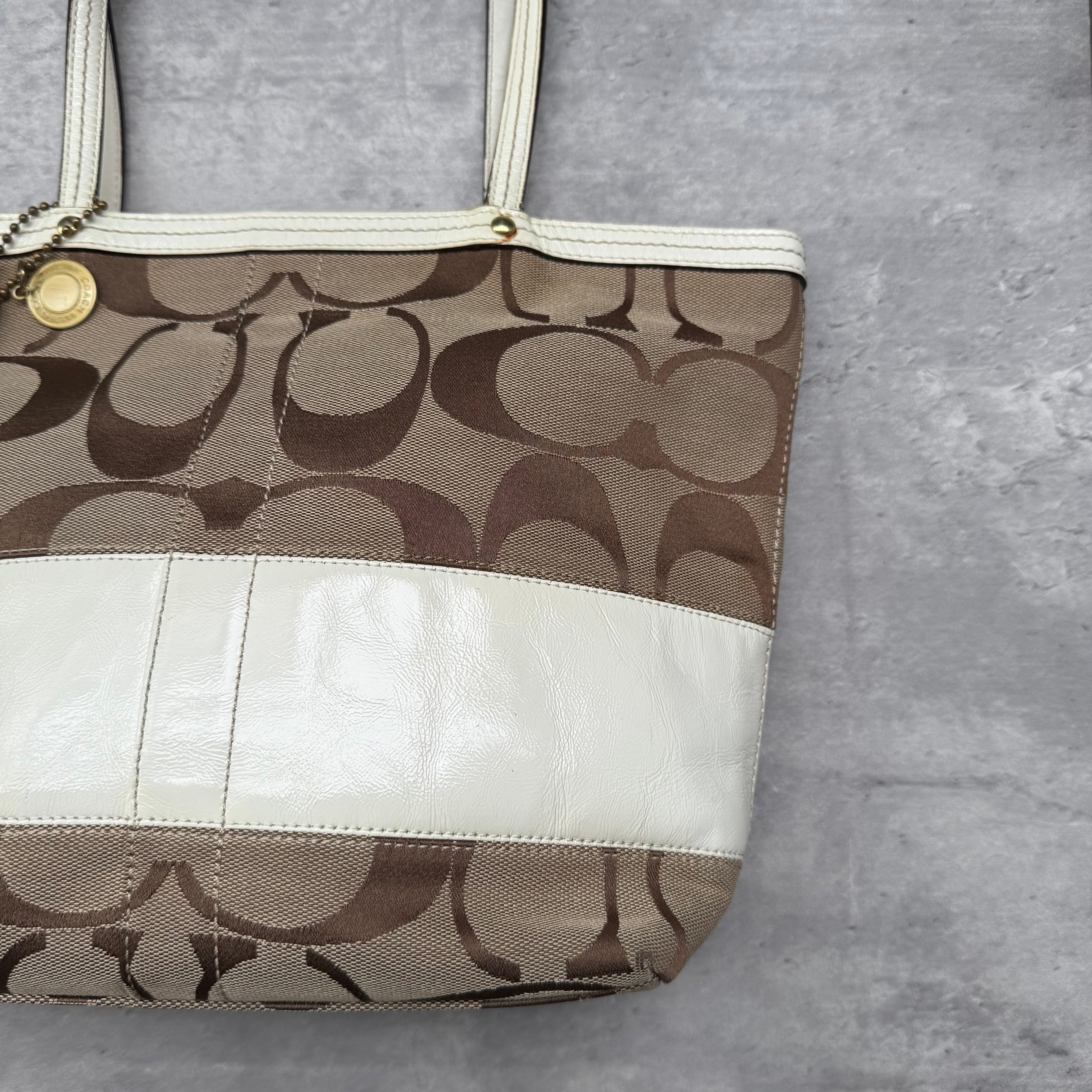 Coach Signature Sufflette Tote Bag Beige/White