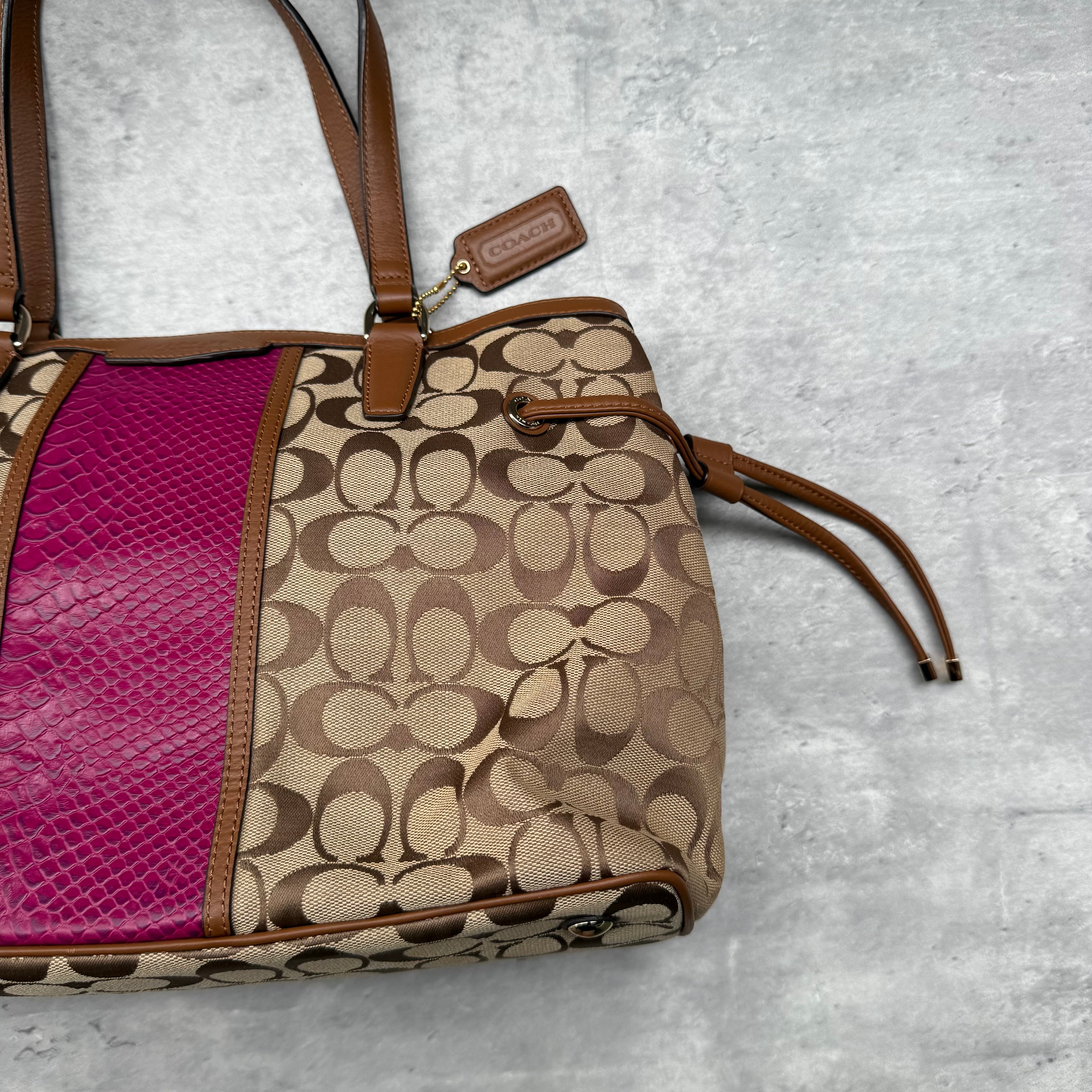 Coach Signature Stripe Drawstring HandBag Beige/Pink