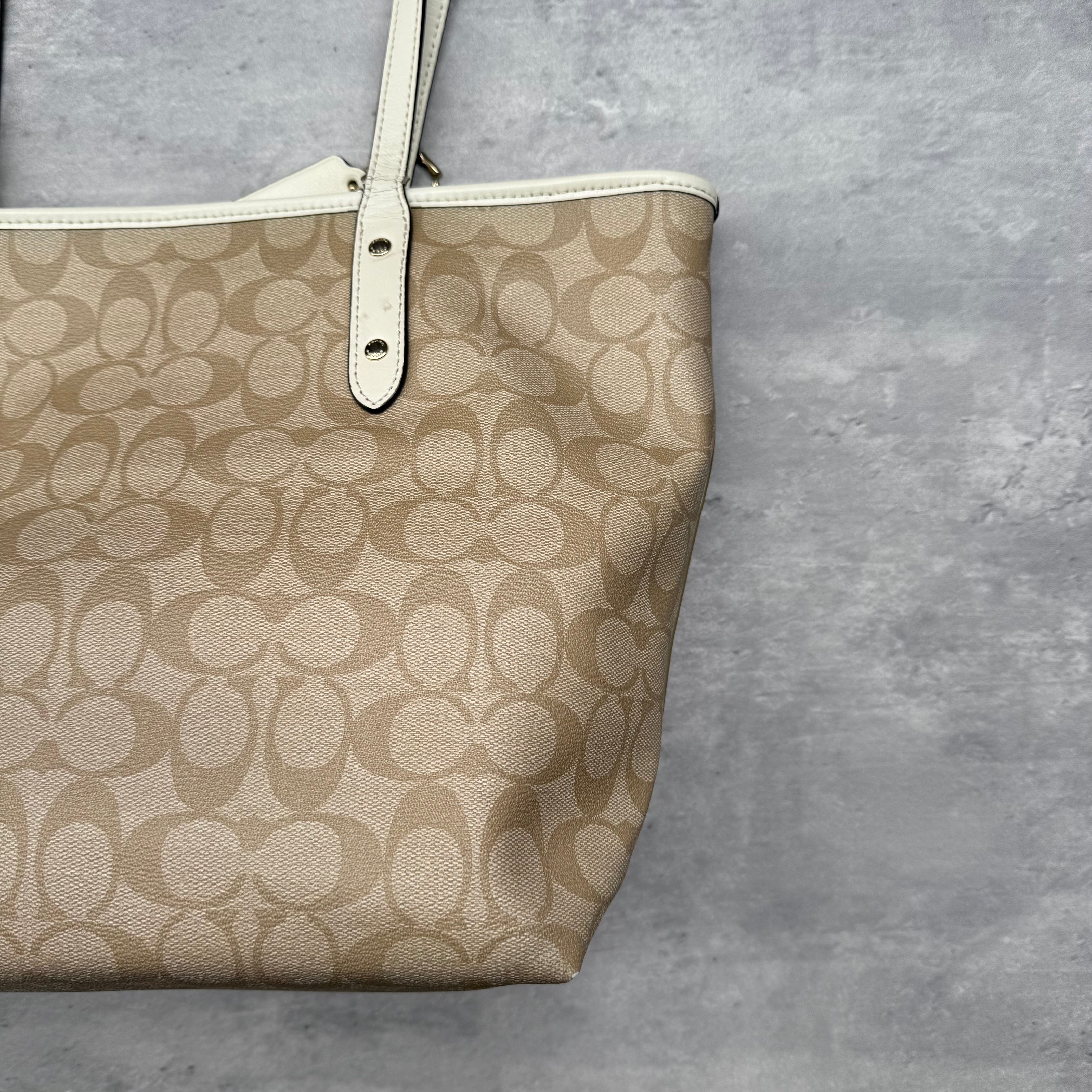 Coach Signature Canvas City Tote Bag Beige/White