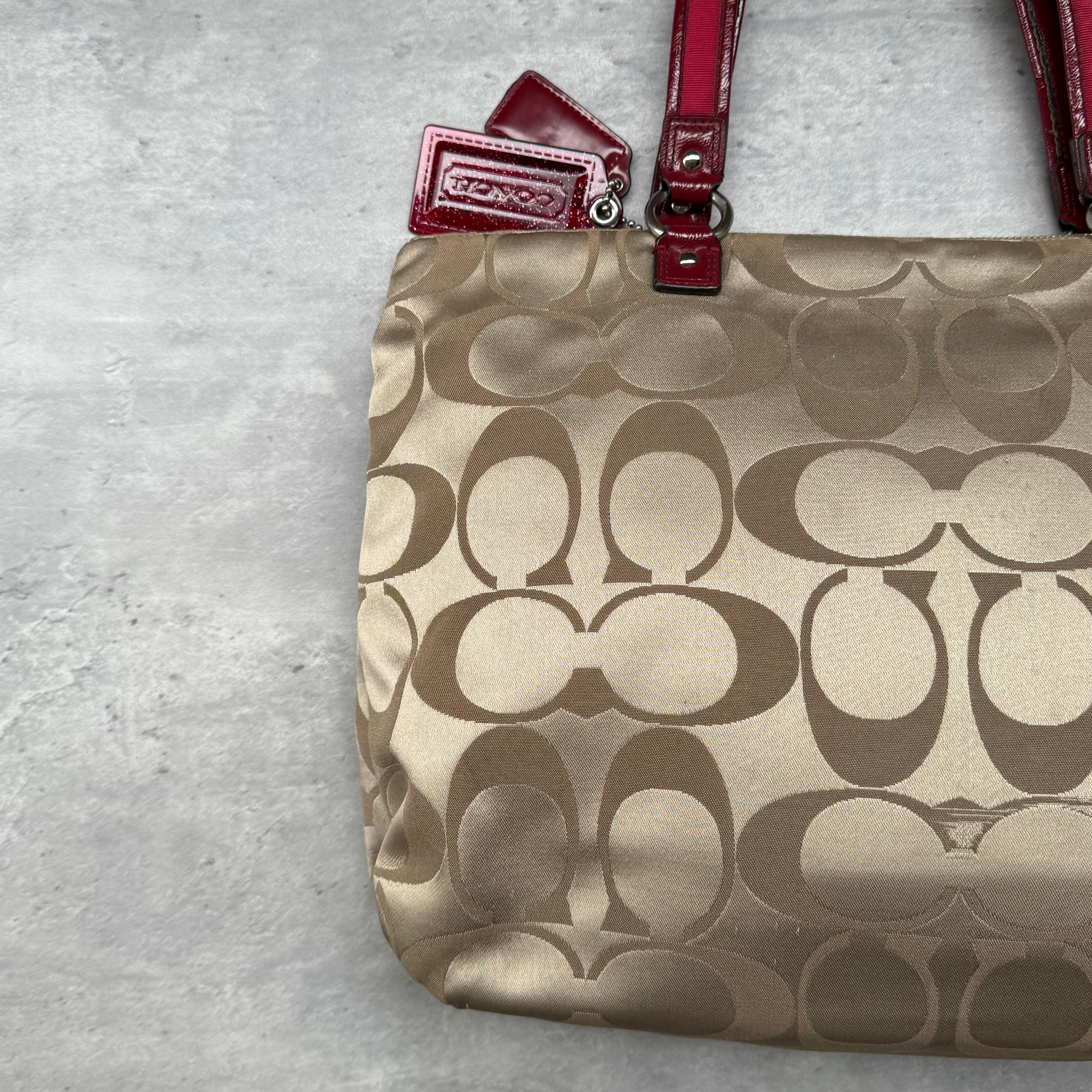 Coach Signature Poppy Daisy Tote Bag Beige/Red