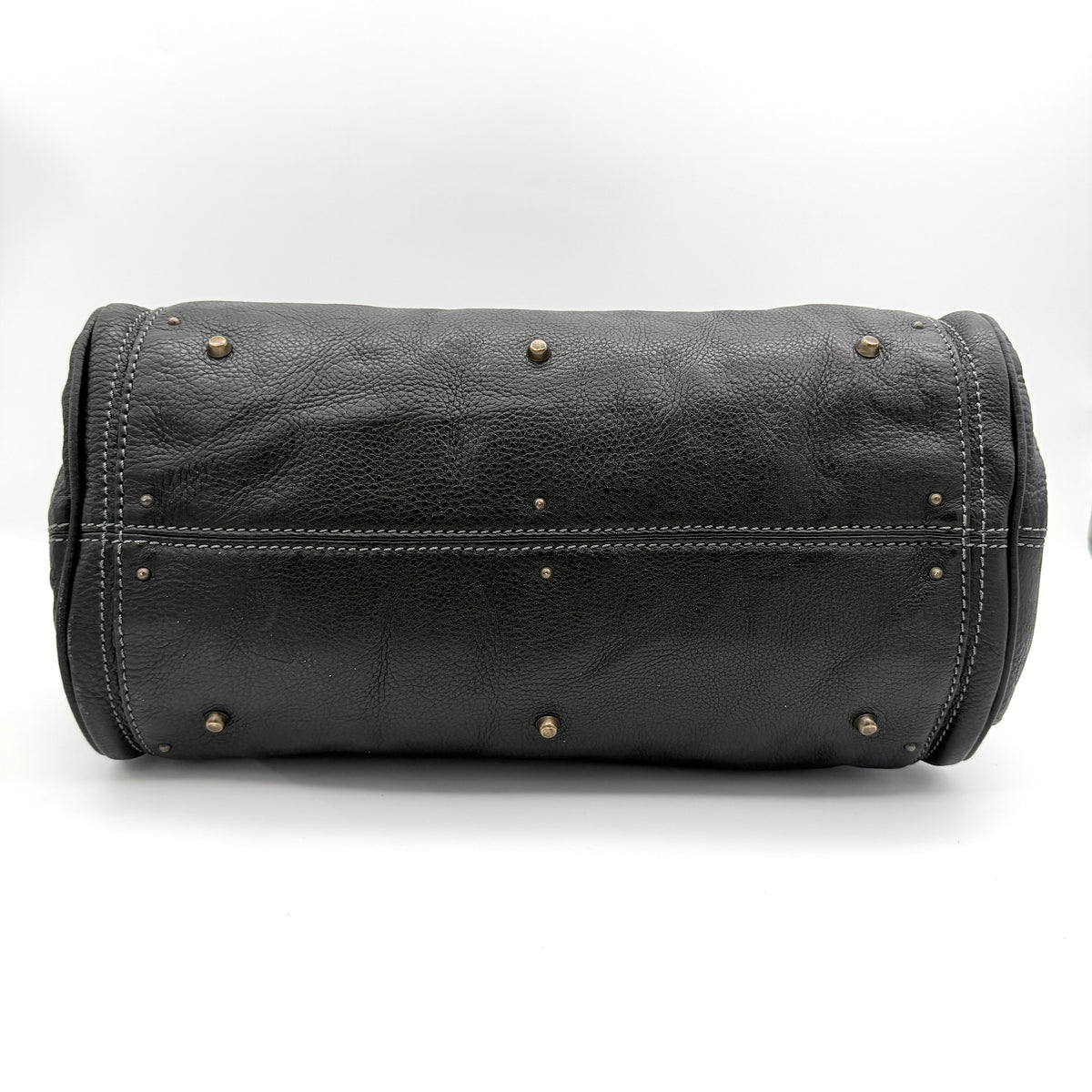 Front view of the Chloe Paddington Shoulder Bag in black leather with gold-tone hardware and signature padlock.