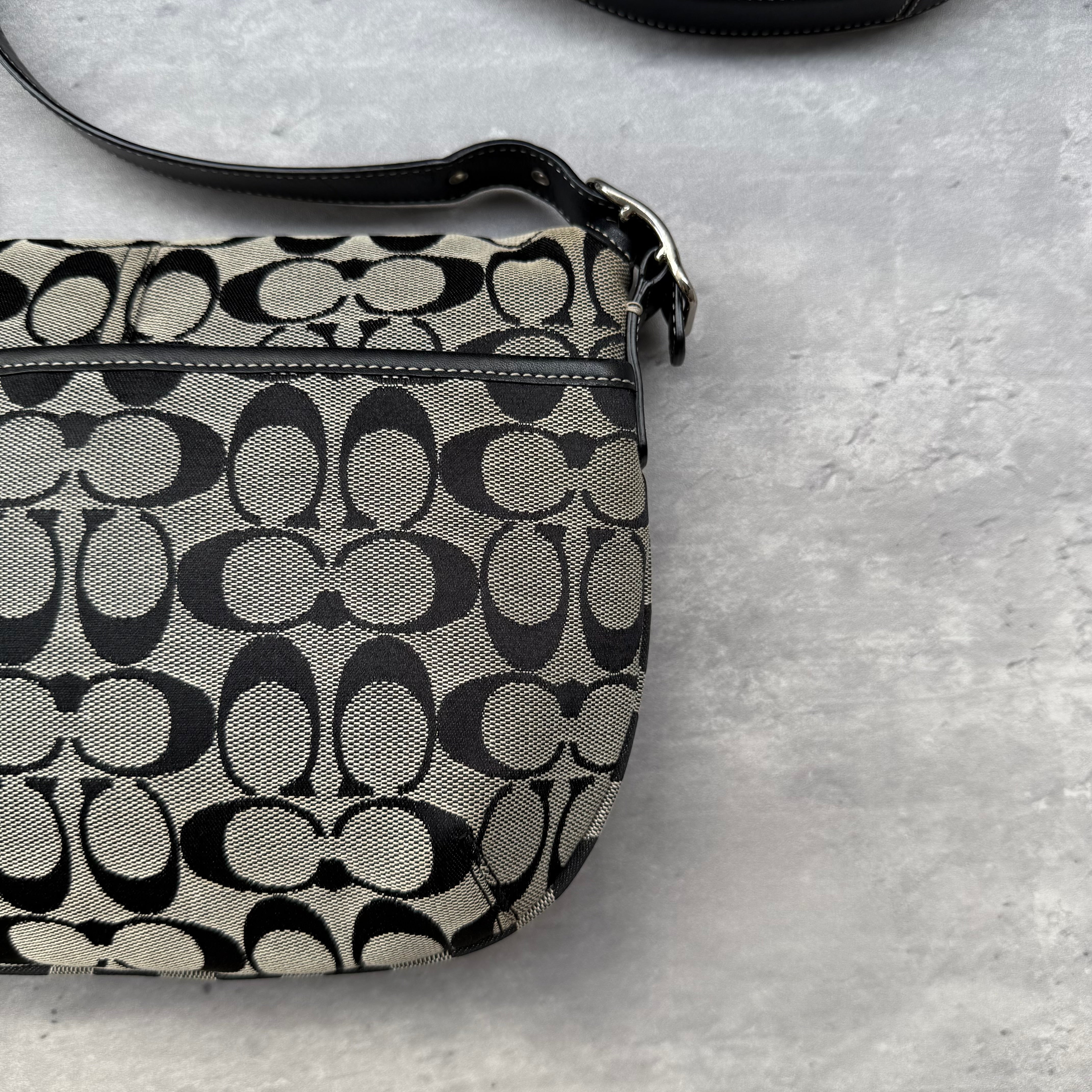 Coach Signature Canvas Crossbody Bag Black/Grey