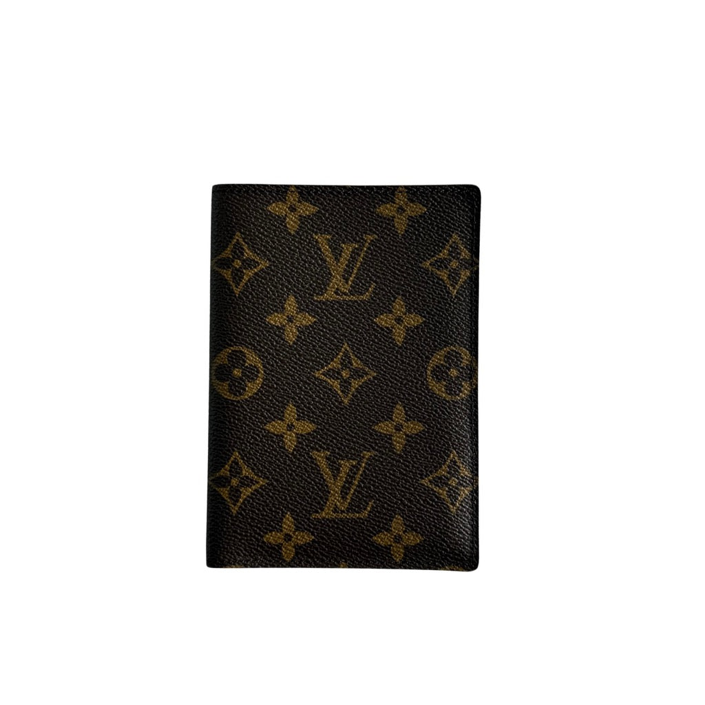 Louis Vuitton Monogram Canvas Passport Cover
