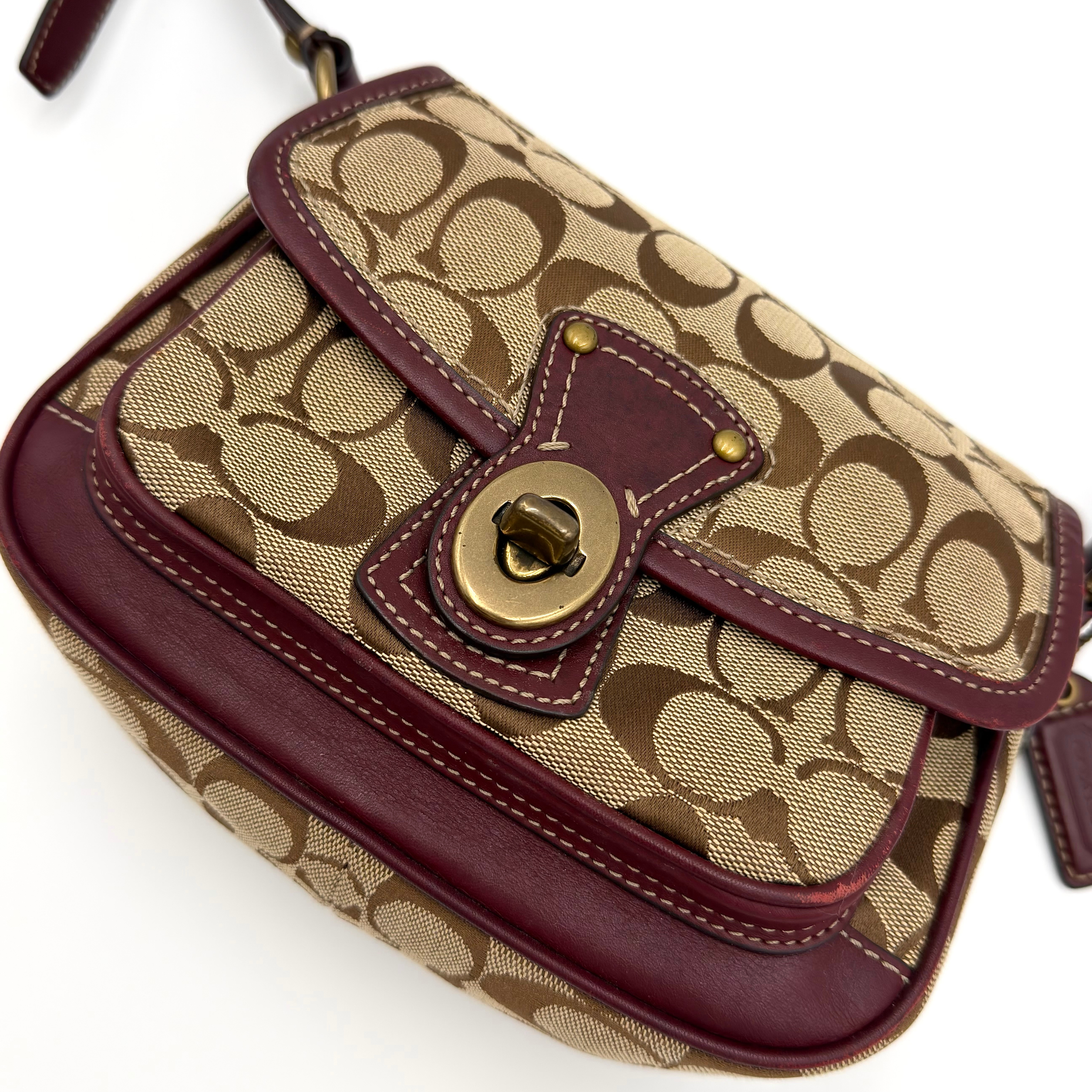 Coach Signature Turnlock Crossbody Bag Purple/Beige