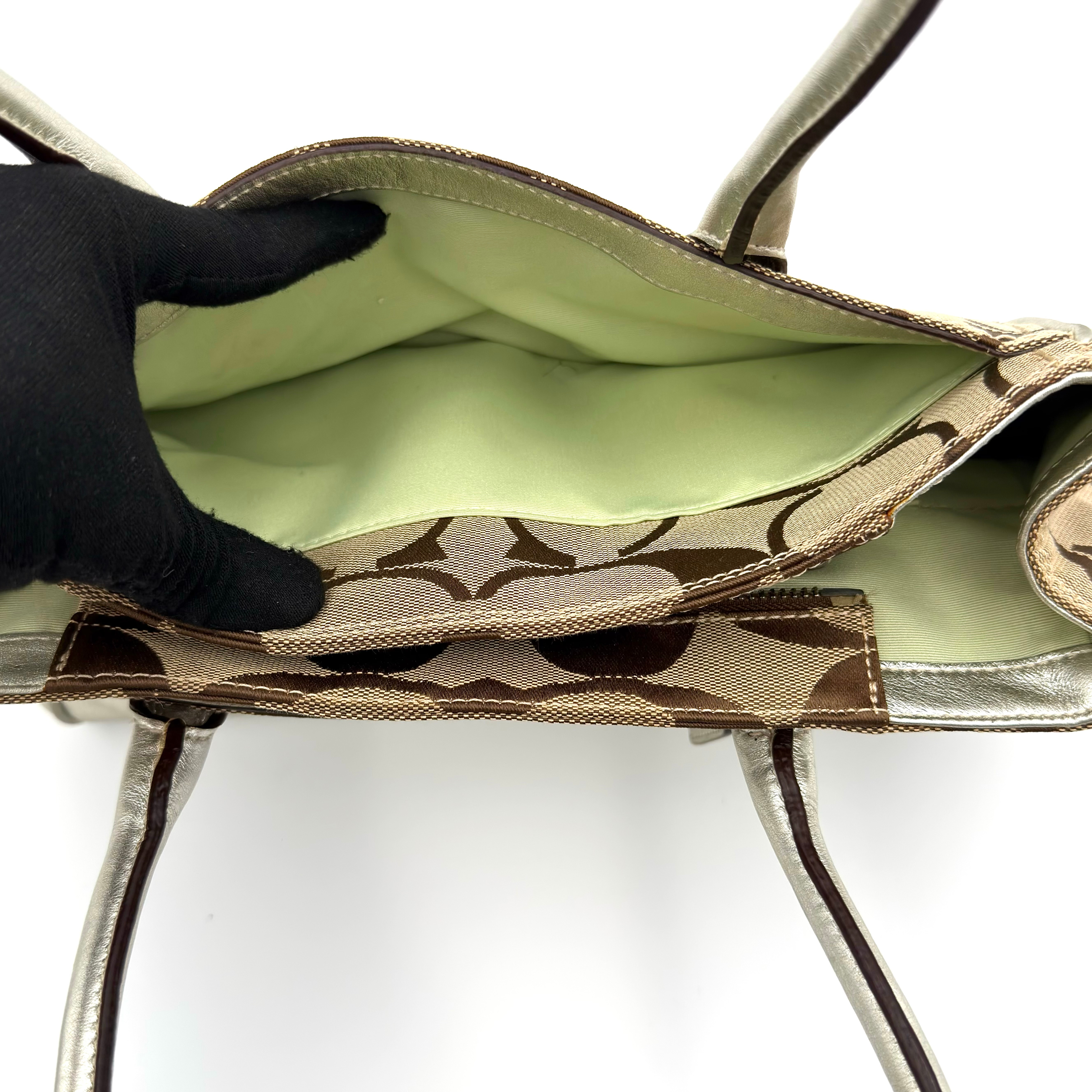 Coach Signature Hampton Madeline Handbag Beige/Silver