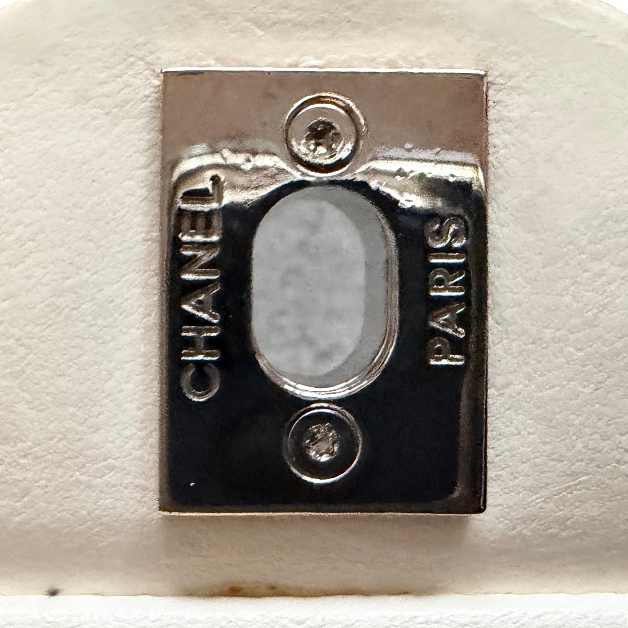 Chanel 25 Matelasse Quilted Double Flap Shoulder Bag Off-White