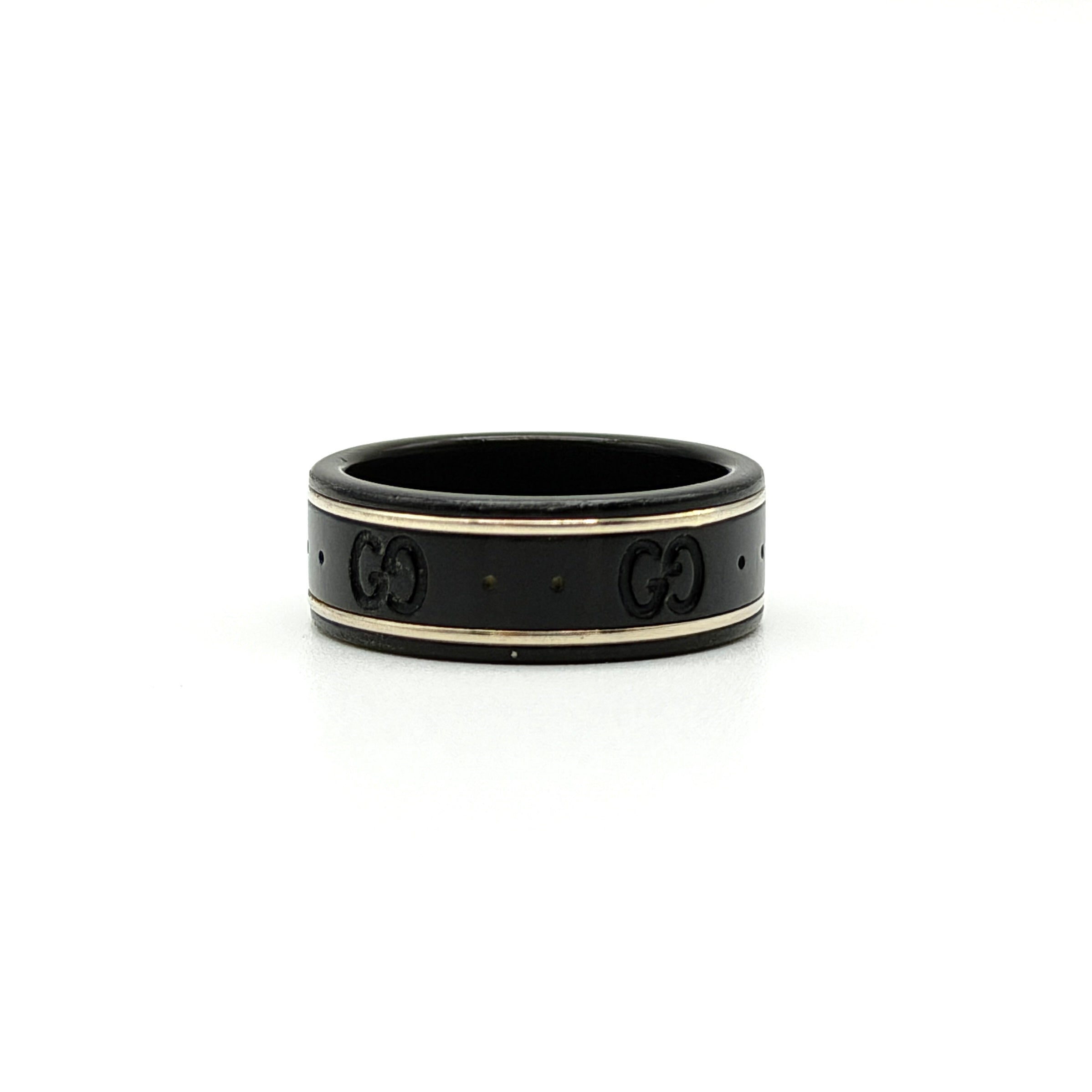 Gucci GG Monogram Ring in black enamel with silver-tone trim and engraved interlocking GG logo detailing
