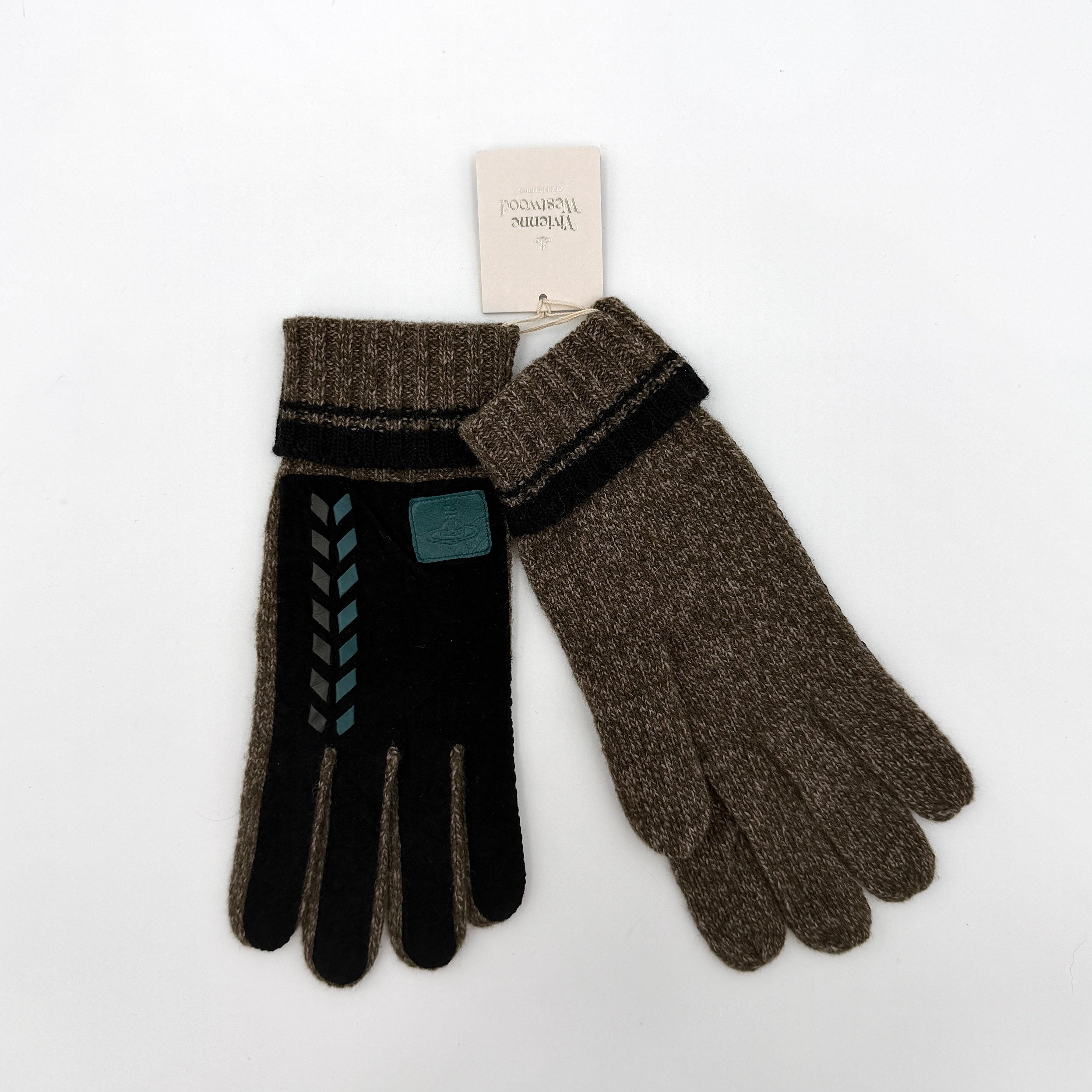 Vivienne Westwood knitted gloves in brown featuring contrast detailing and signature design elements.