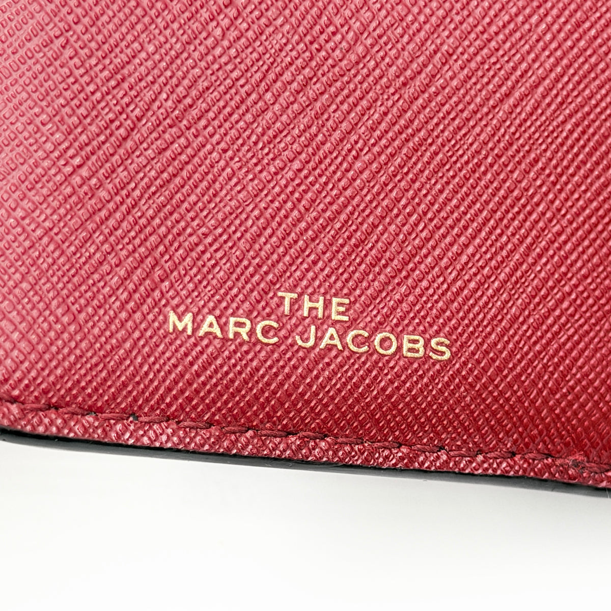 Marc Jacobs The Snapshot Mini Compact Wallet Black/Burgundy