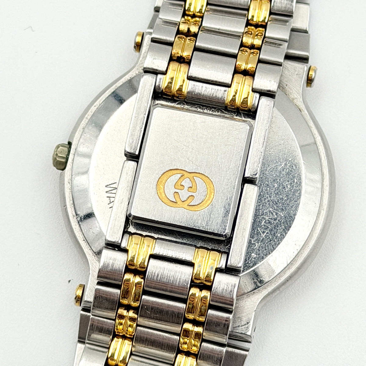 Gucci 9000M Black Dial Stainless Steel Watch Gold/Silver